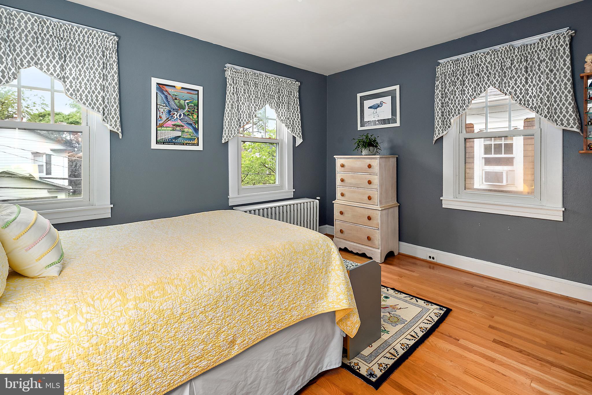 MURRAY HILL - Residential