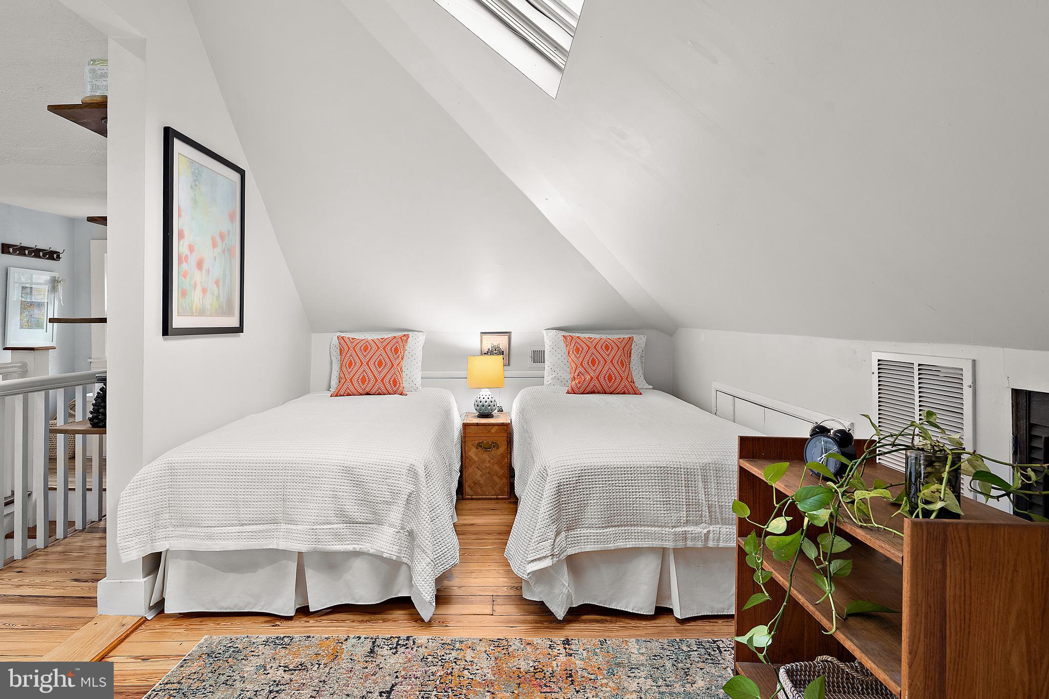 MURRAY HILL - Residential