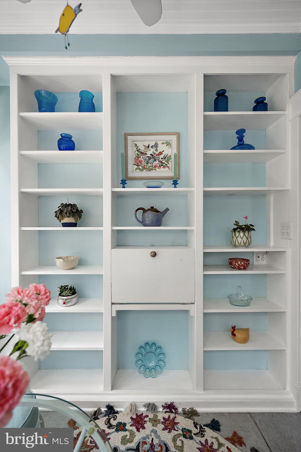 MURRAY HILL - Residential