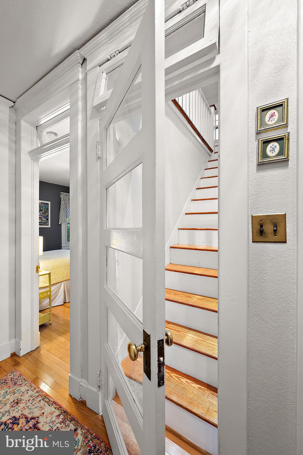 MURRAY HILL - Residential