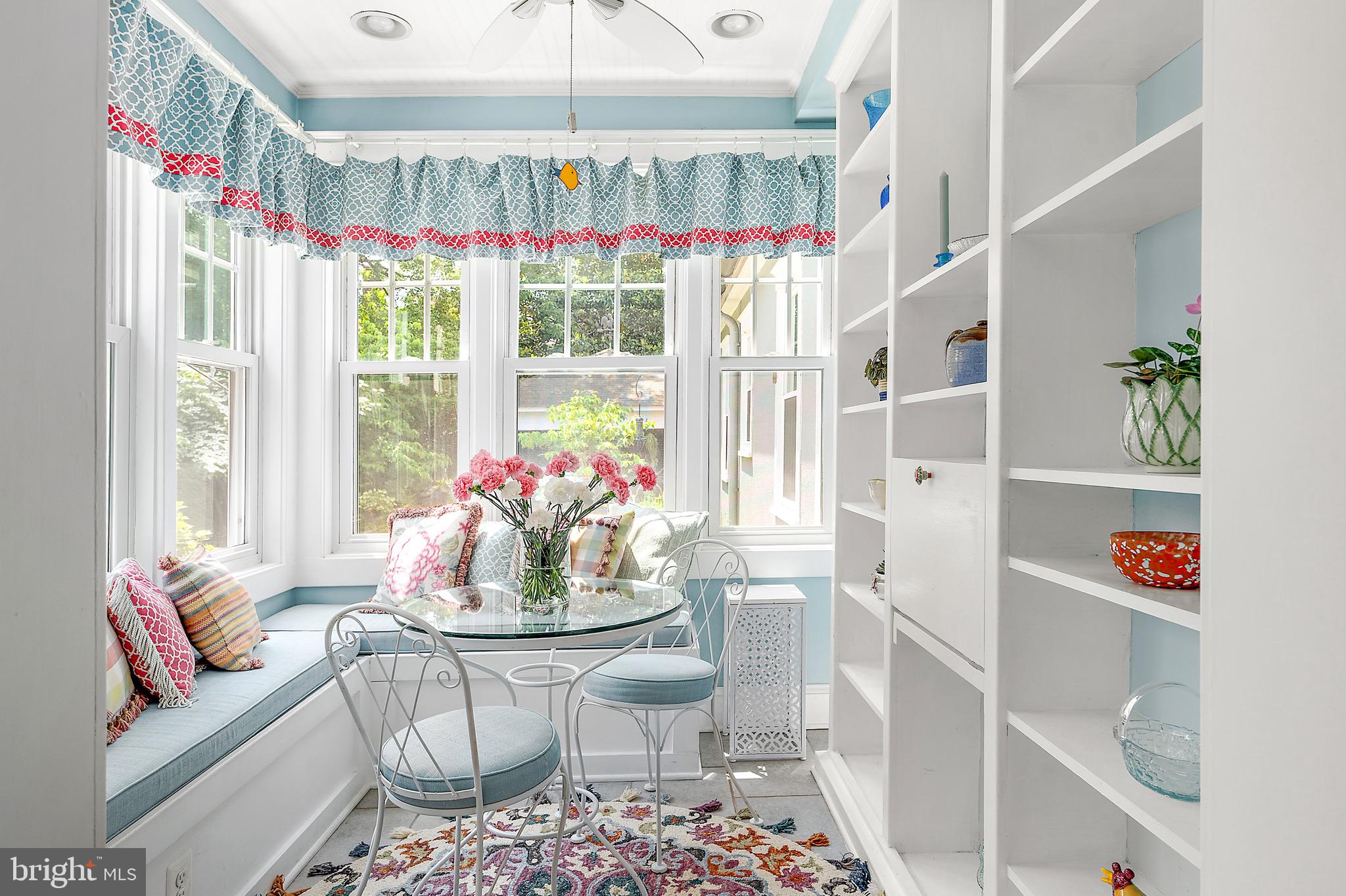 MURRAY HILL - Residential