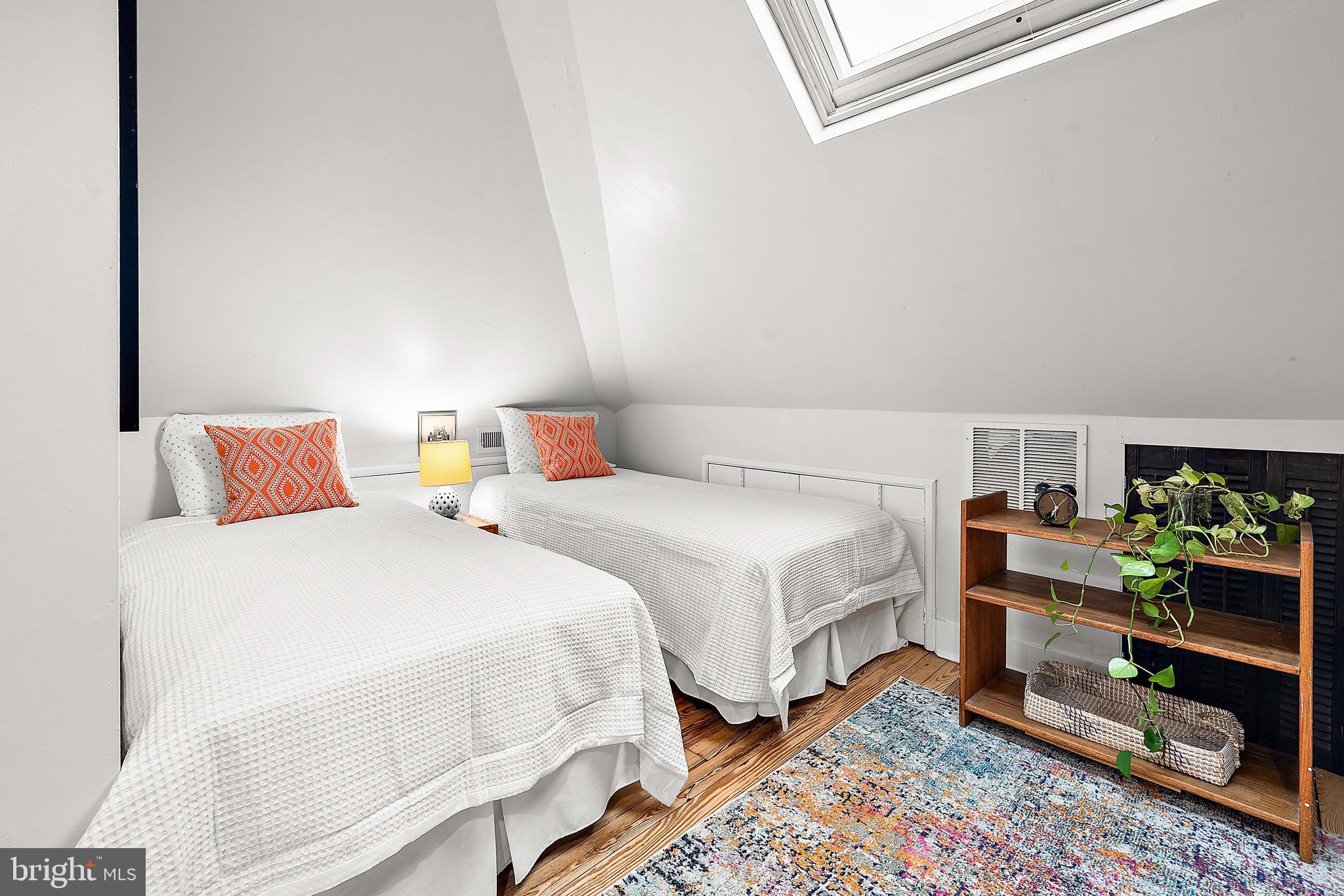 MURRAY HILL - Residential