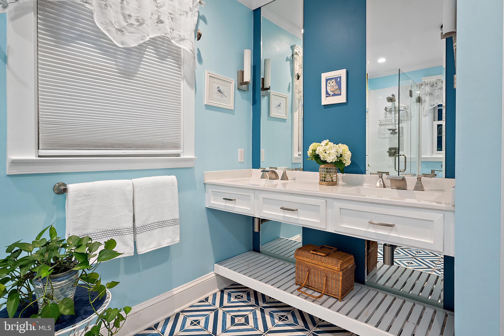 MURRAY HILL - Residential