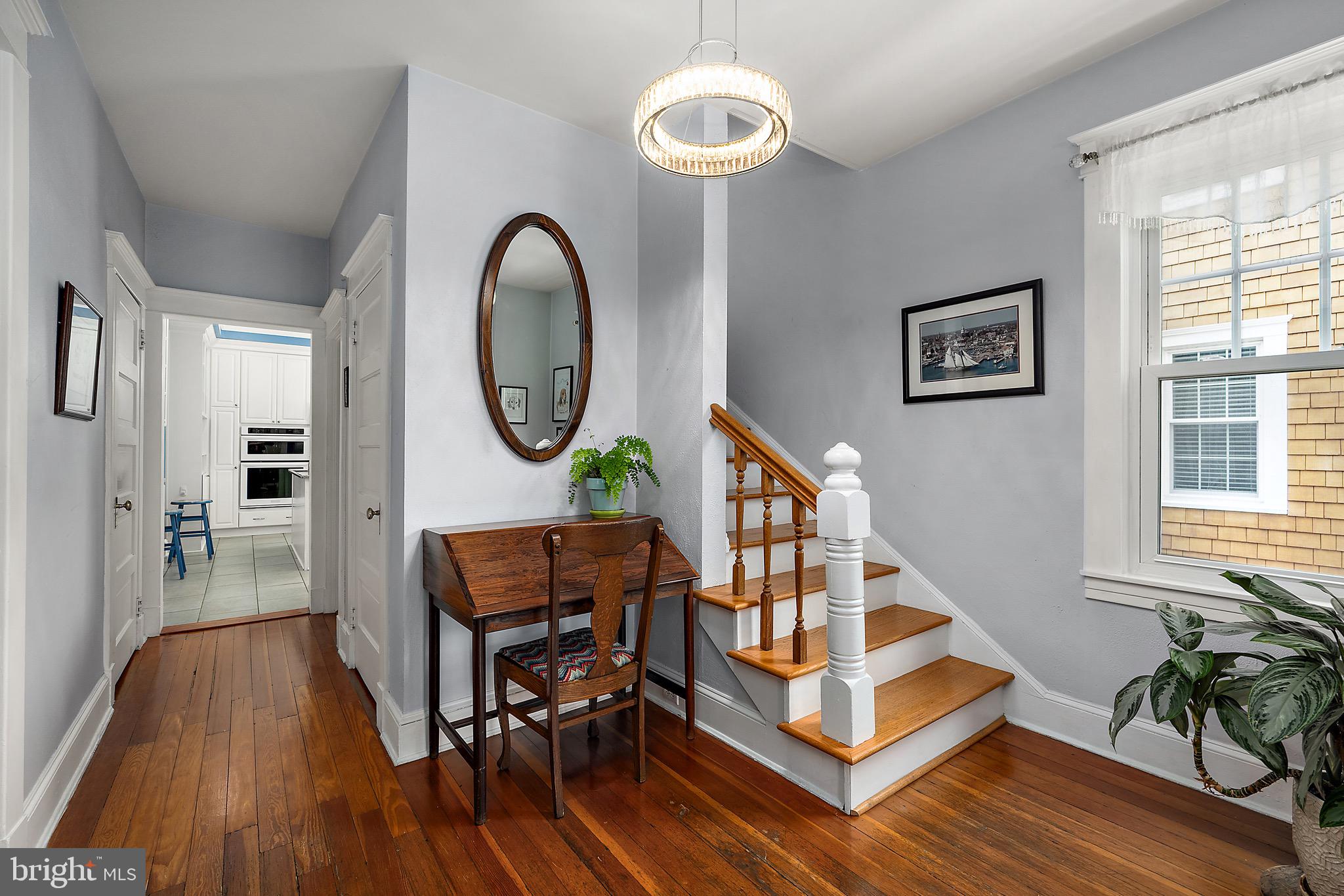 MURRAY HILL - Residential