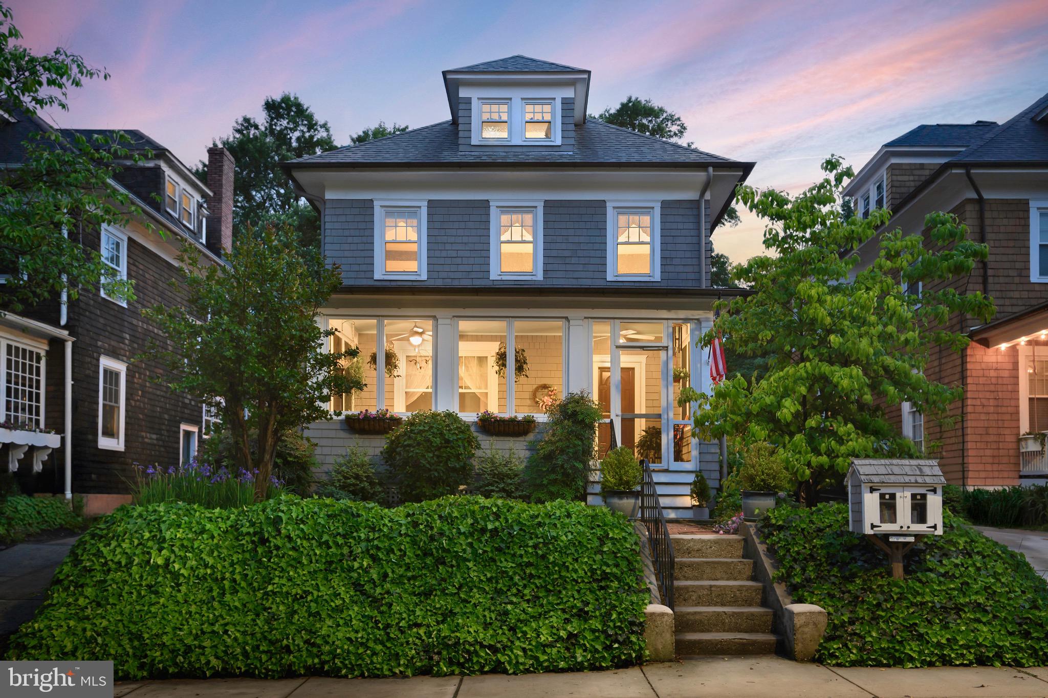 MURRAY HILL - Residential