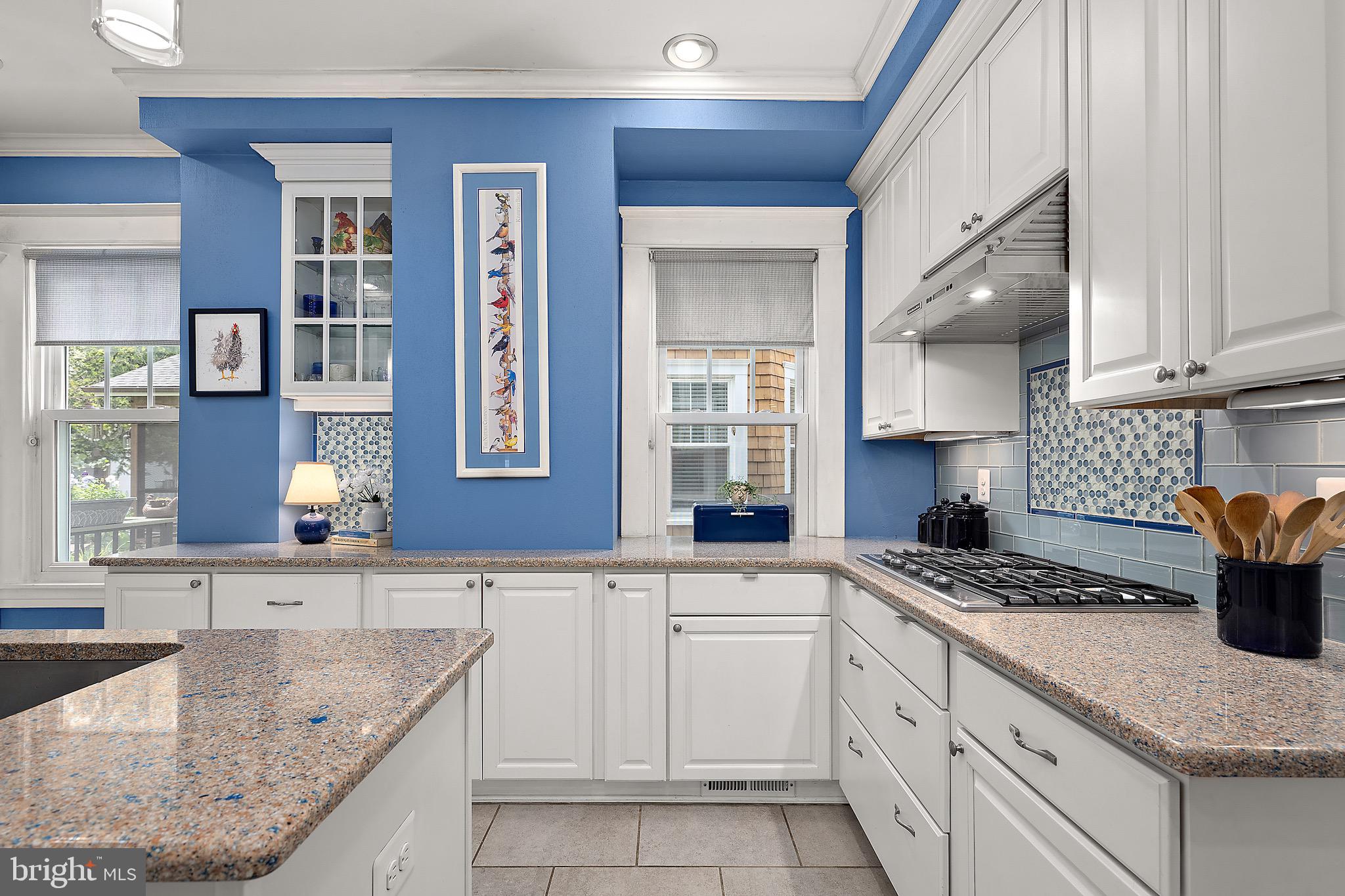 MURRAY HILL - Residential