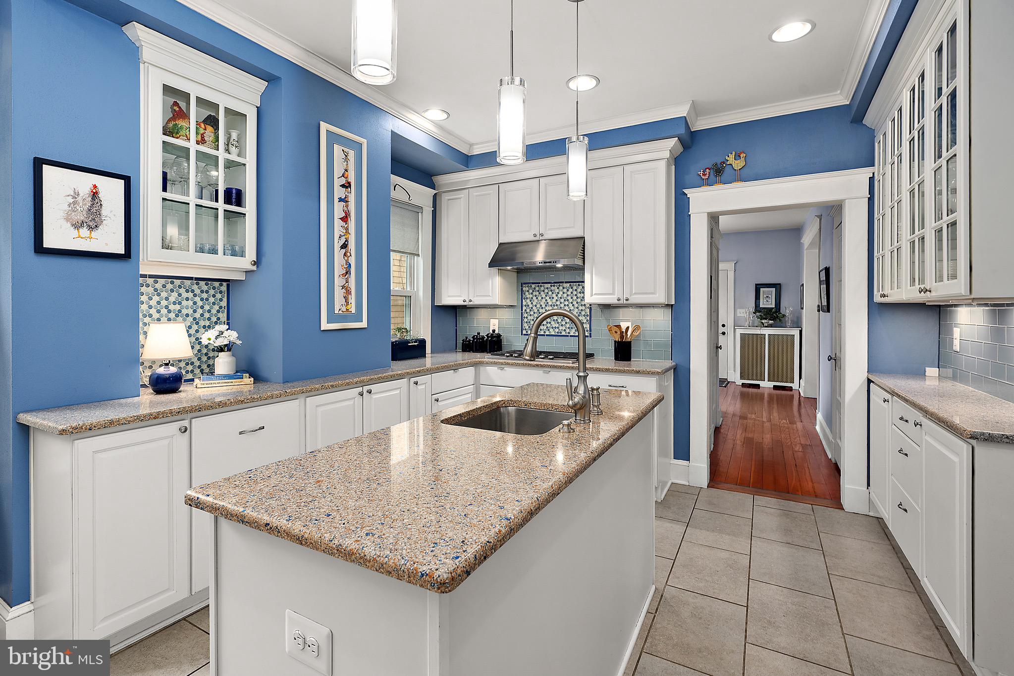 MURRAY HILL - Residential