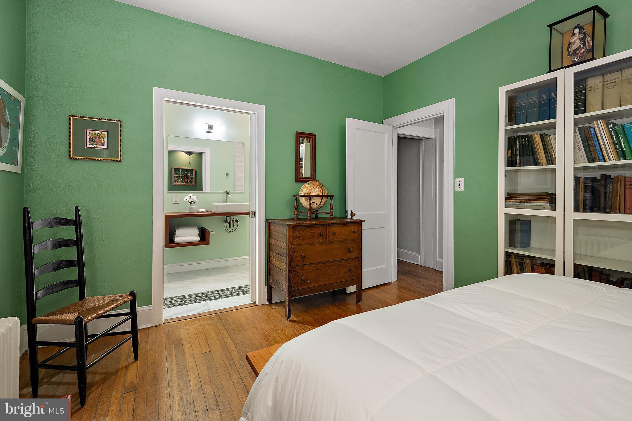 MURRAY HILL - Residential