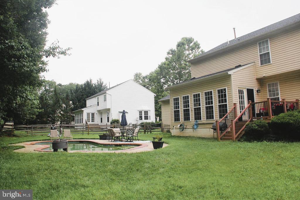 WHITAKER WOODS - Residential