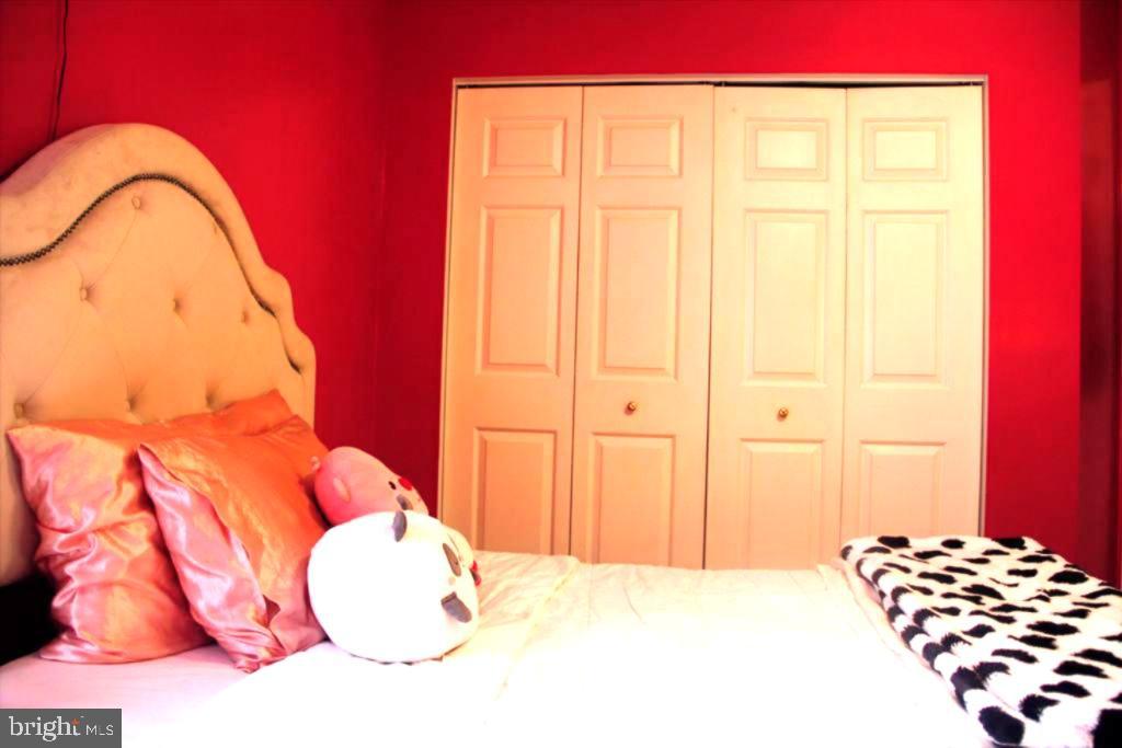 WHITAKER WOODS - Residential