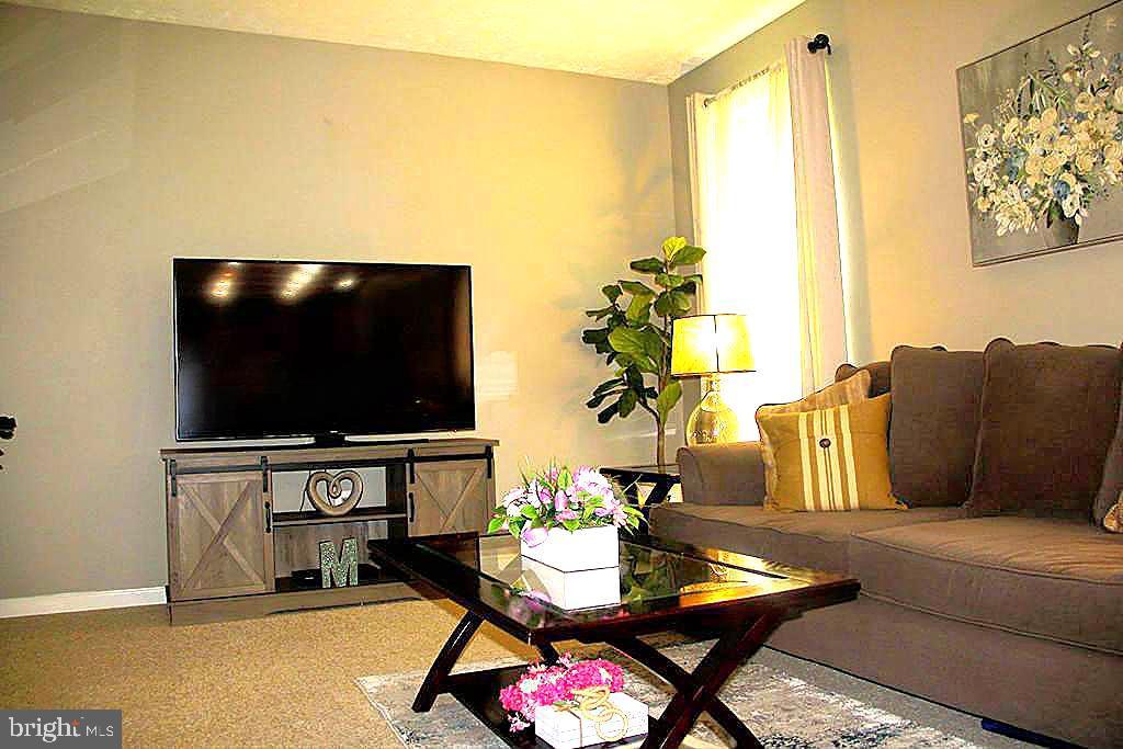 WHITAKER WOODS - Residential