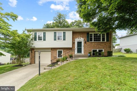 11876 CATOCTIN DRIVE WOODBRIDGE VA 22192