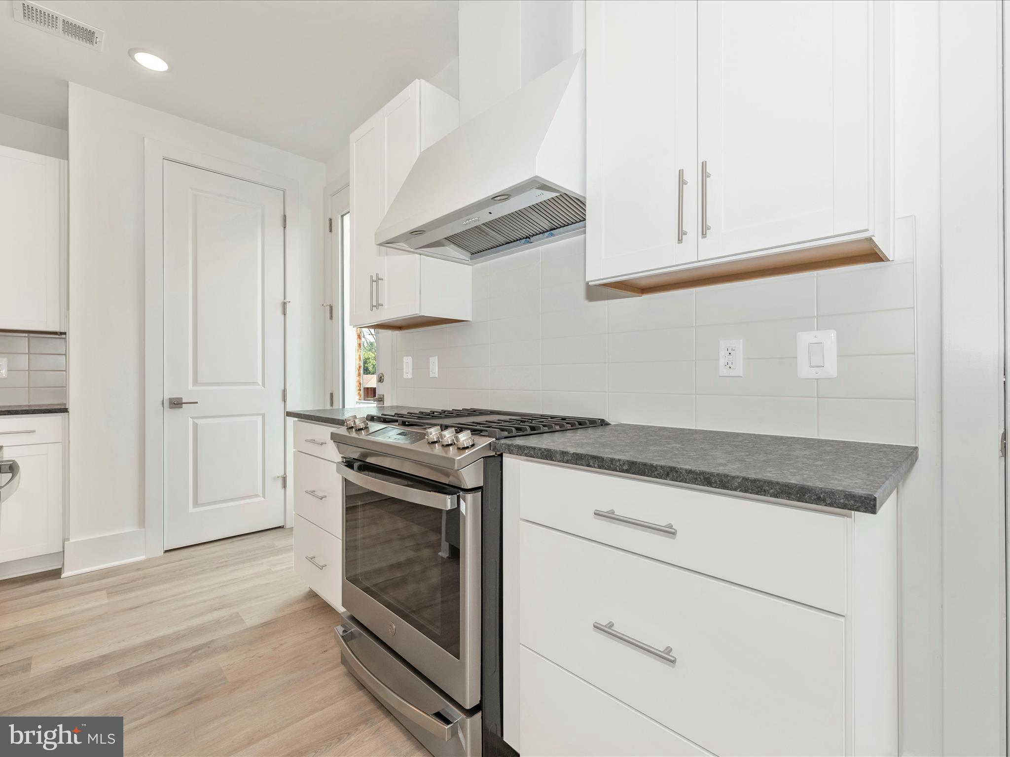 GAMBRILL GLENN - Residential Lease