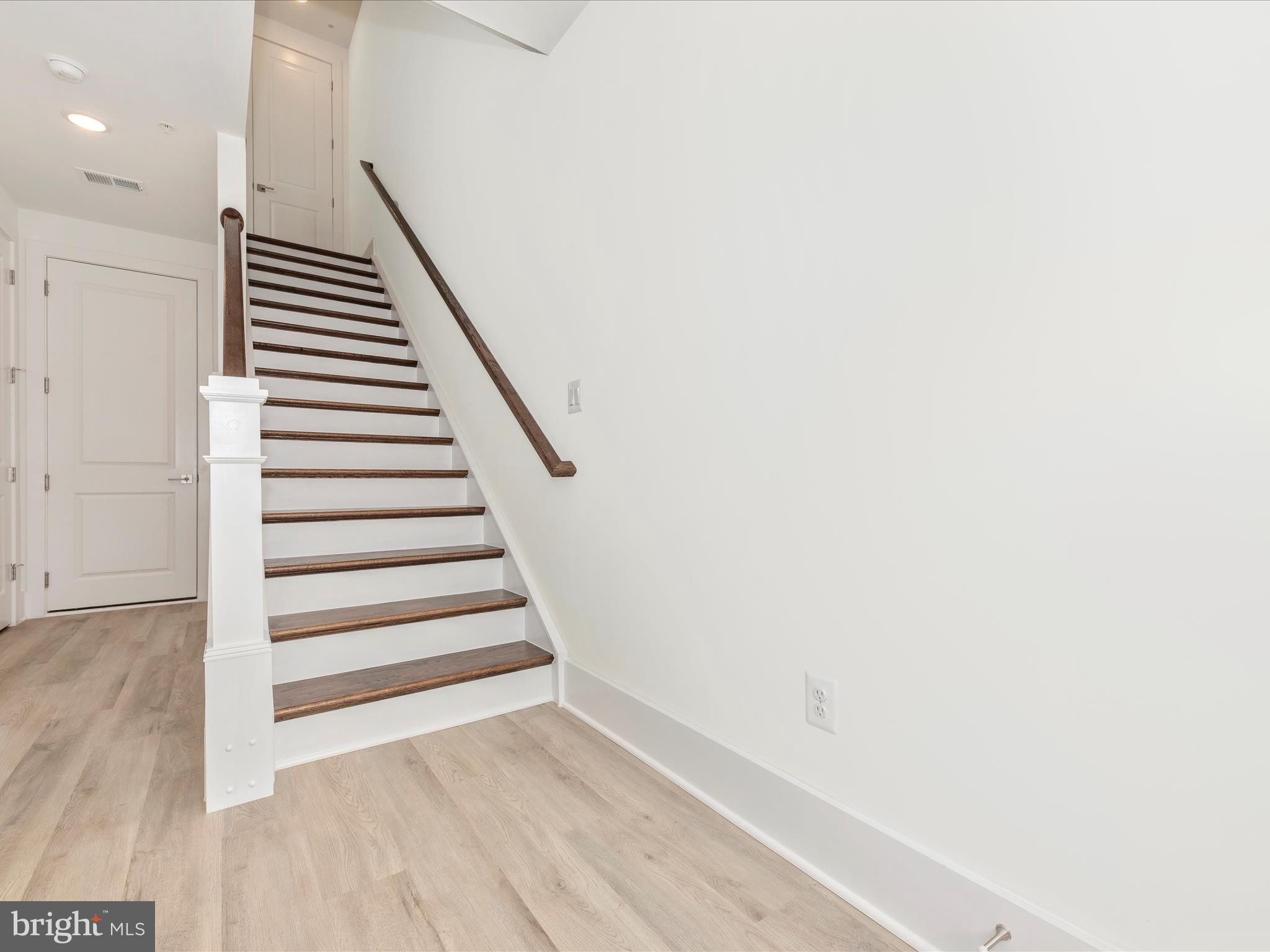 GAMBRILL GLENN - Residential Lease