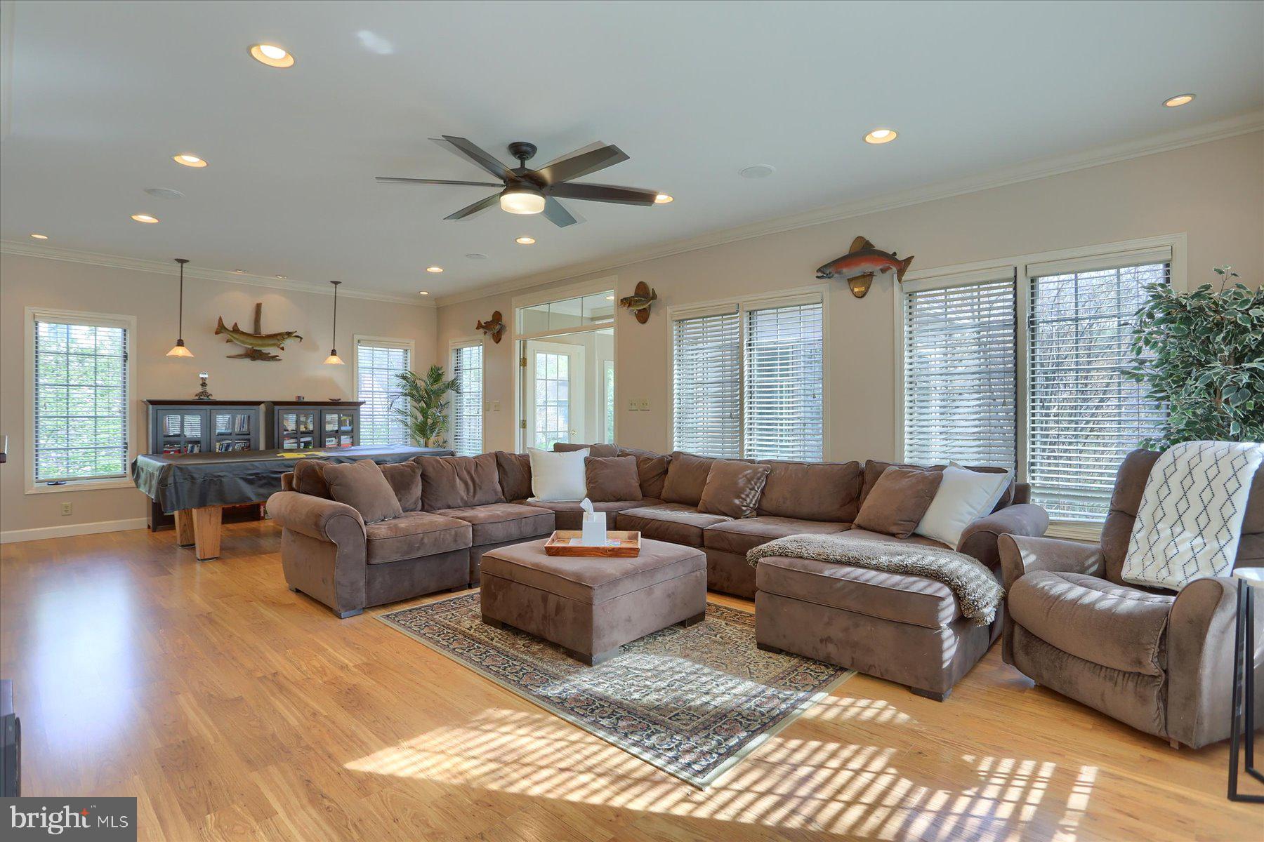 STONEY RUN - Residential