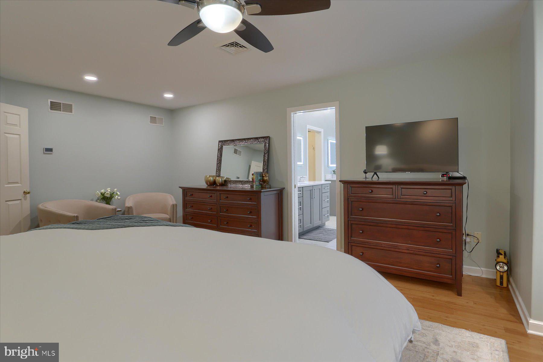 STONEY RUN - Residential