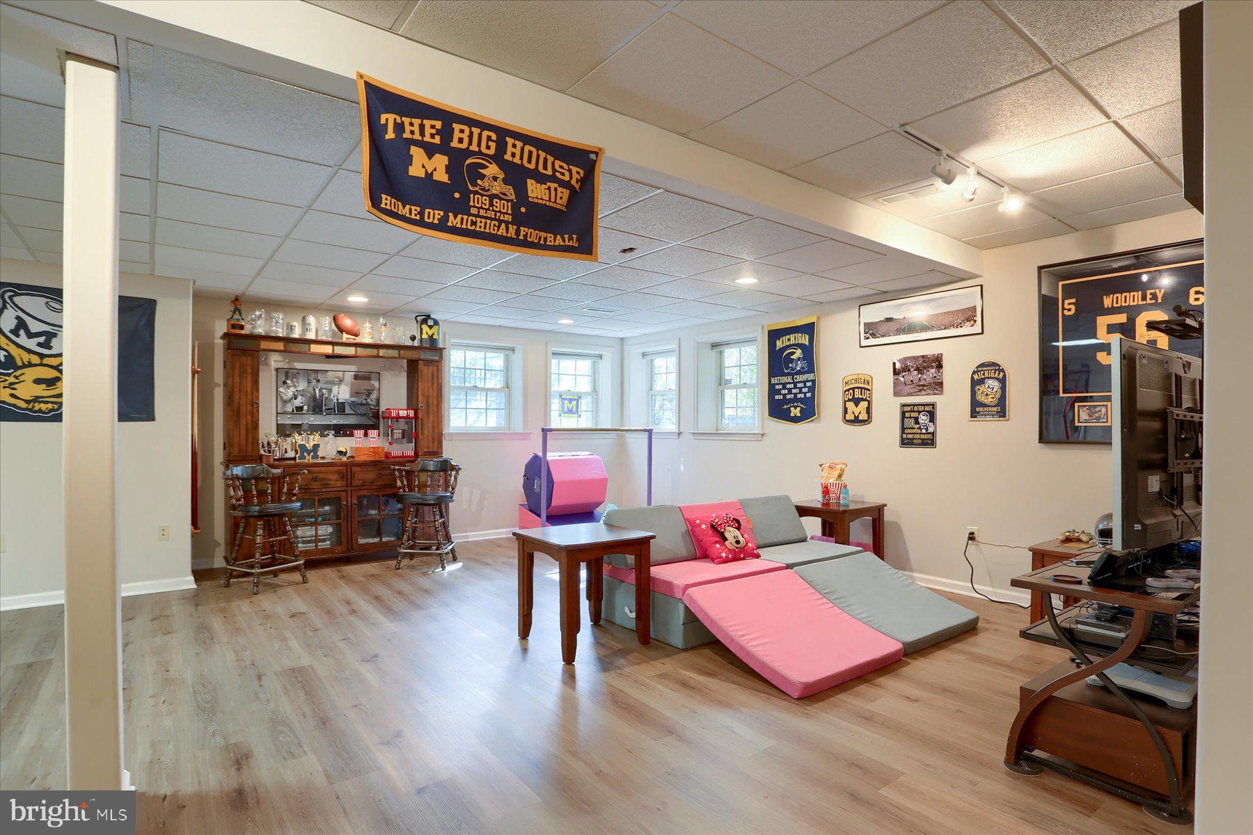 STONEY RUN - Residential