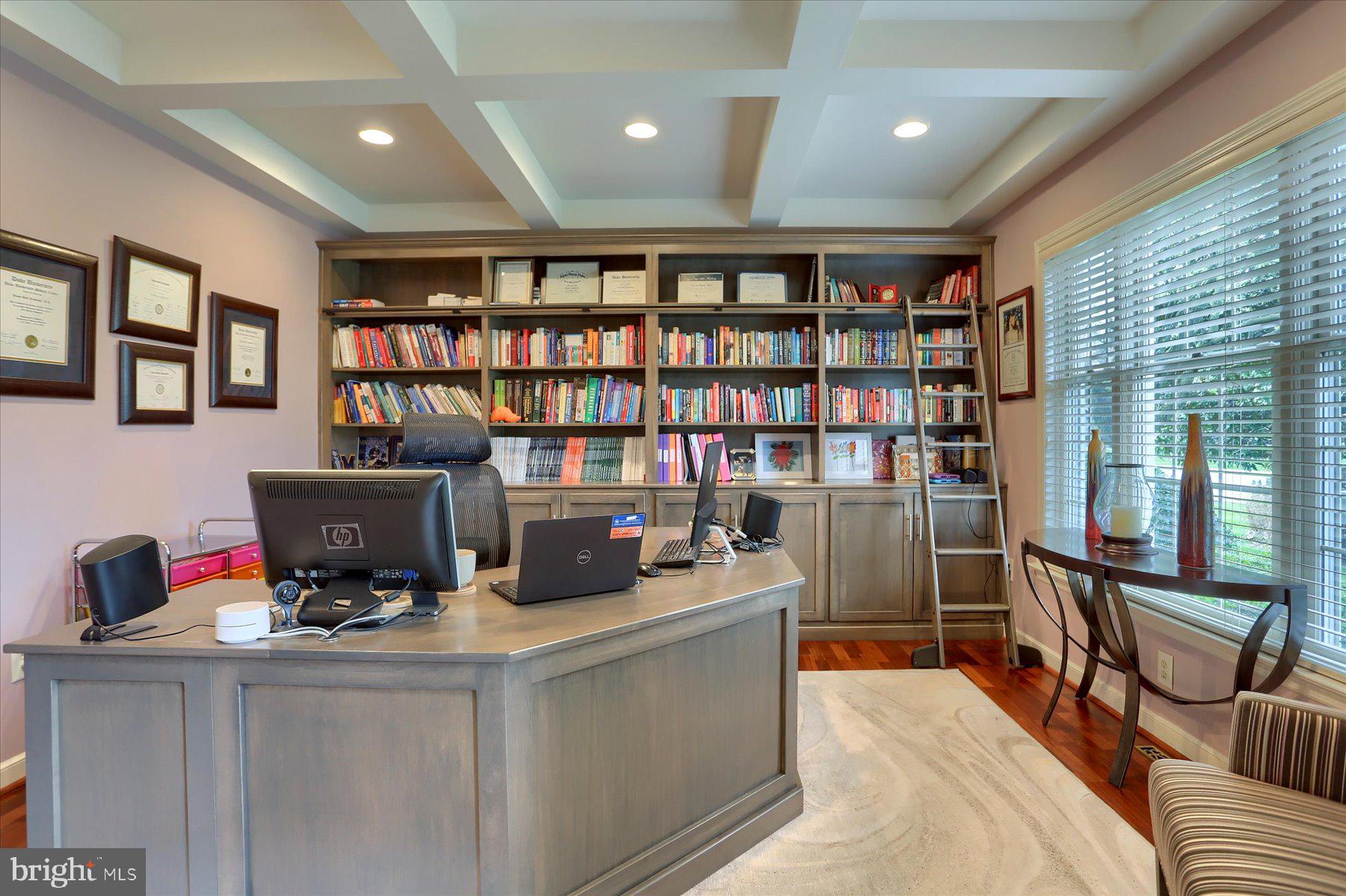 STONEY RUN - Residential