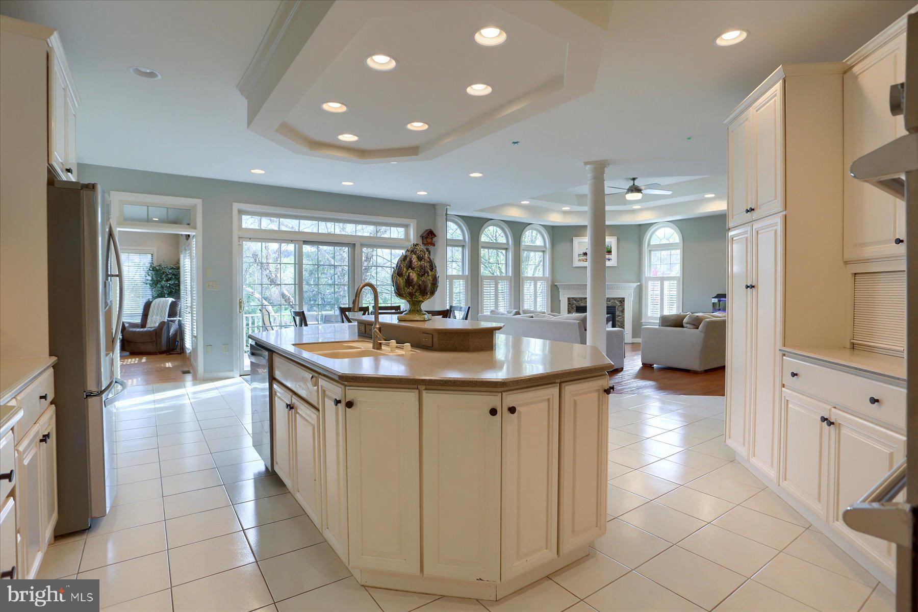 STONEY RUN - Residential