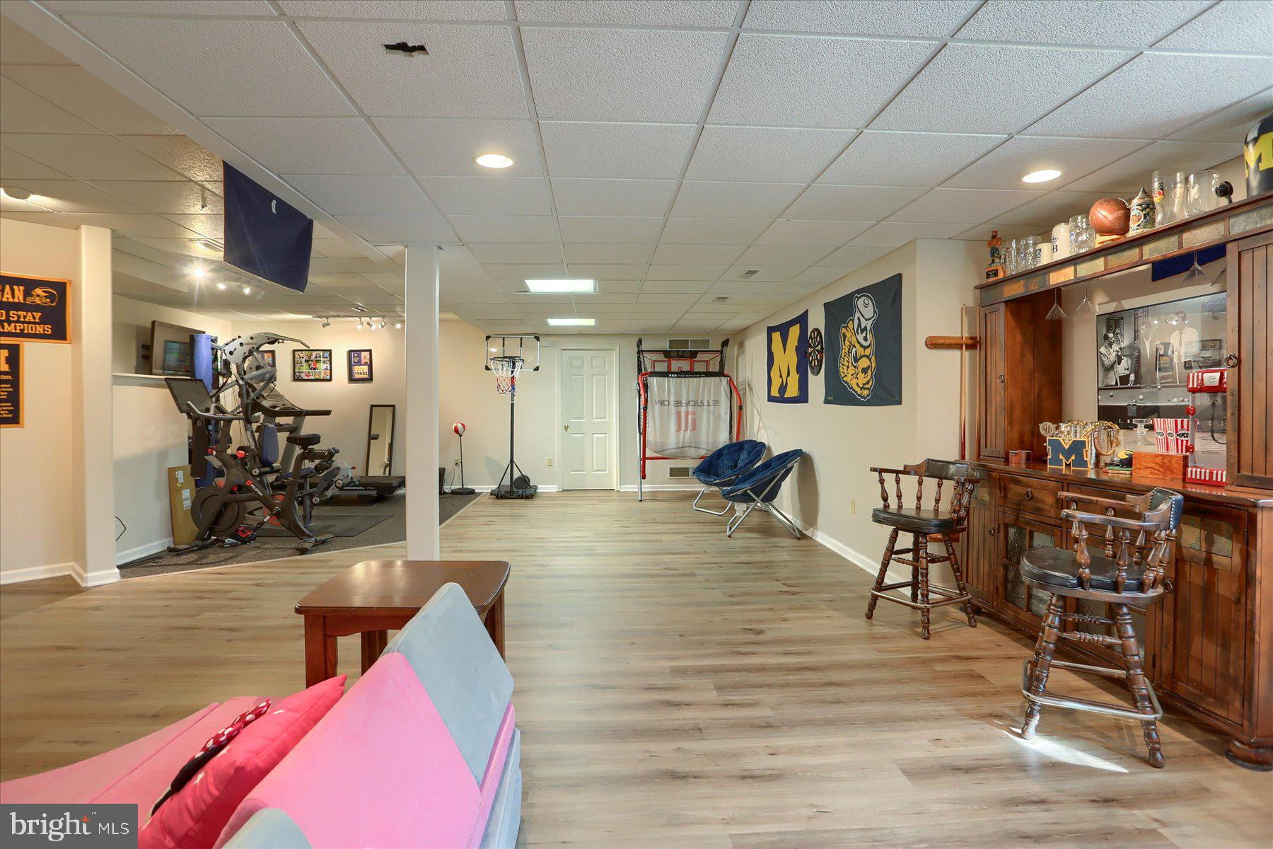 STONEY RUN - Residential