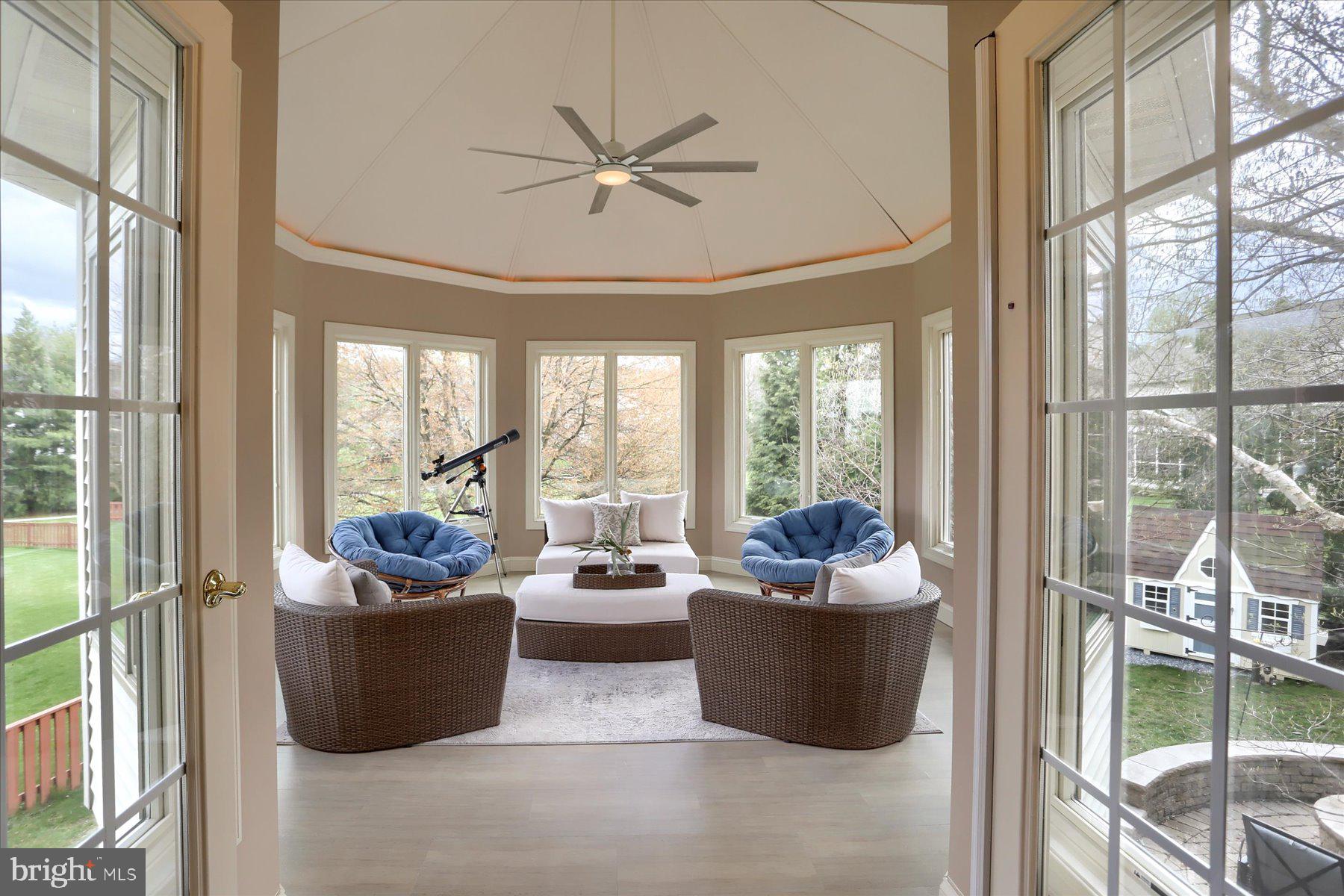 STONEY RUN - Residential