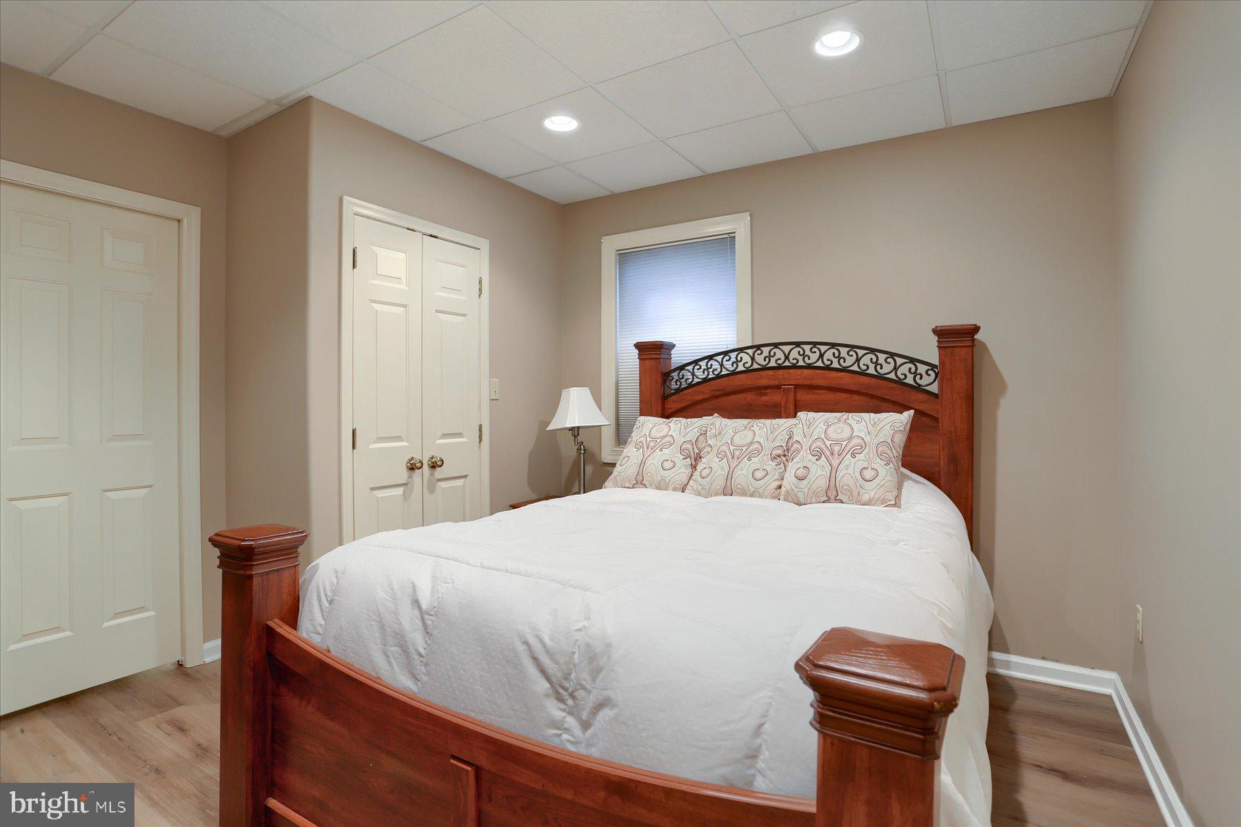 STONEY RUN - Residential