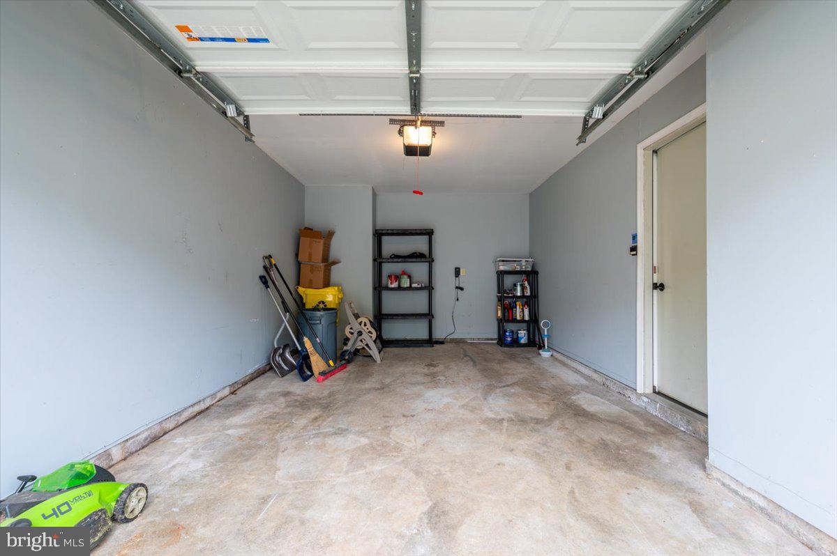 SEVEN OAKS - Residential