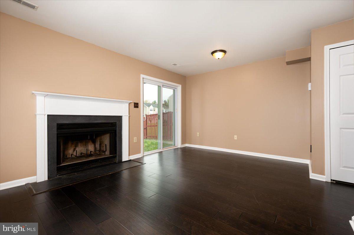 SEVEN OAKS - Residential