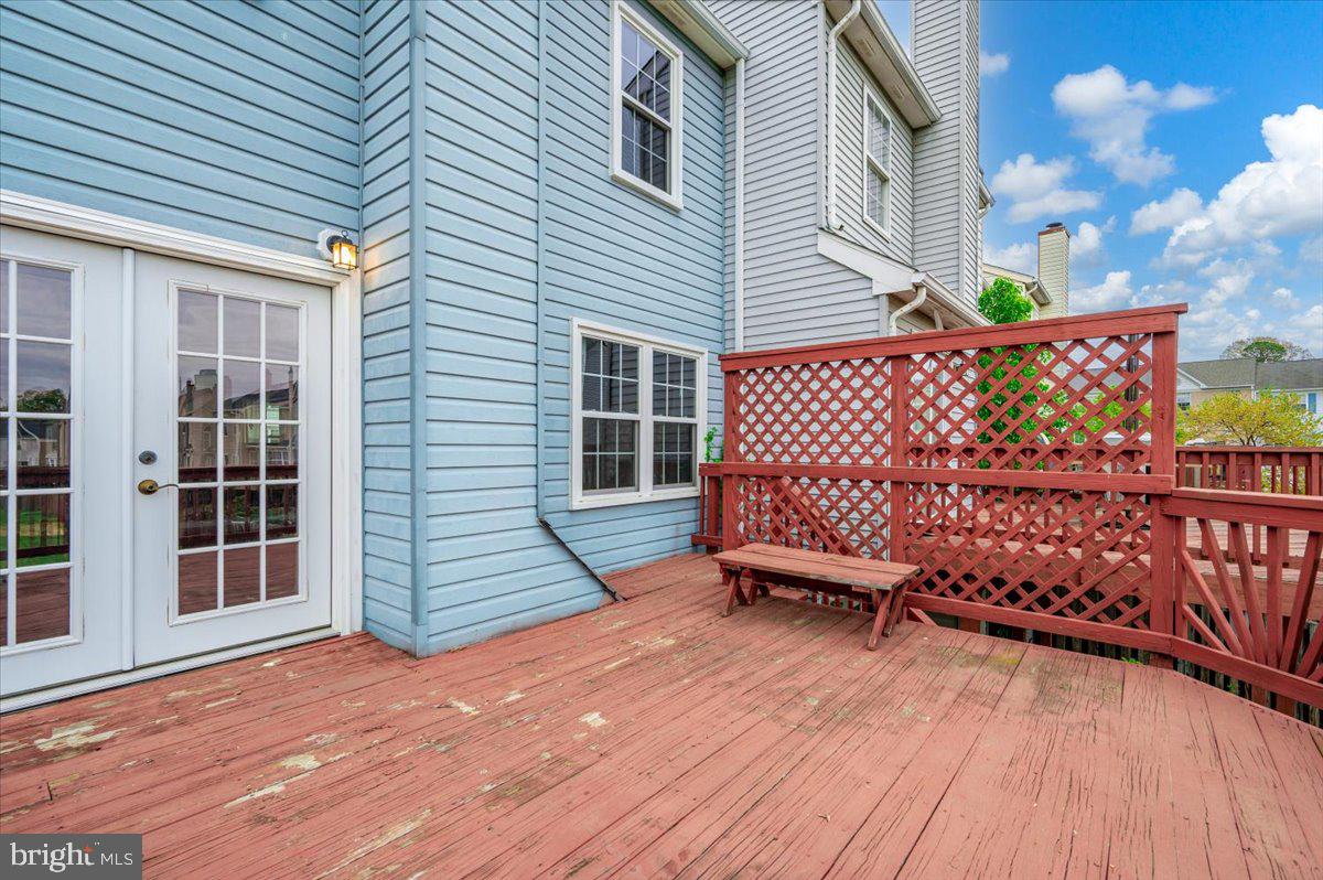 SEVEN OAKS - Residential