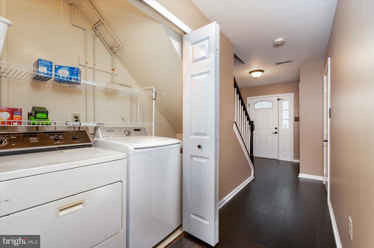 SEVEN OAKS - Residential