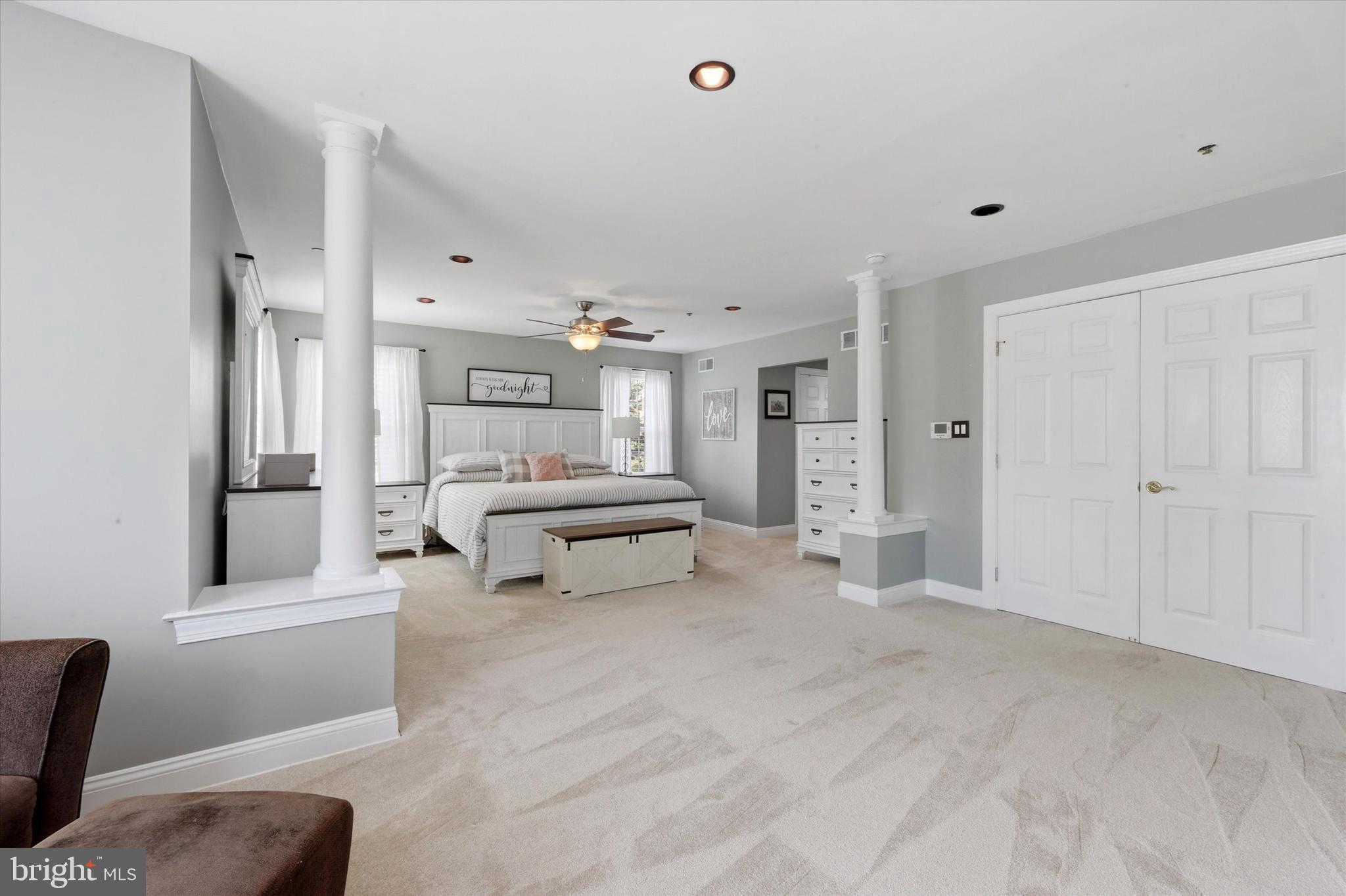 WOODLAND HOLW - Residential