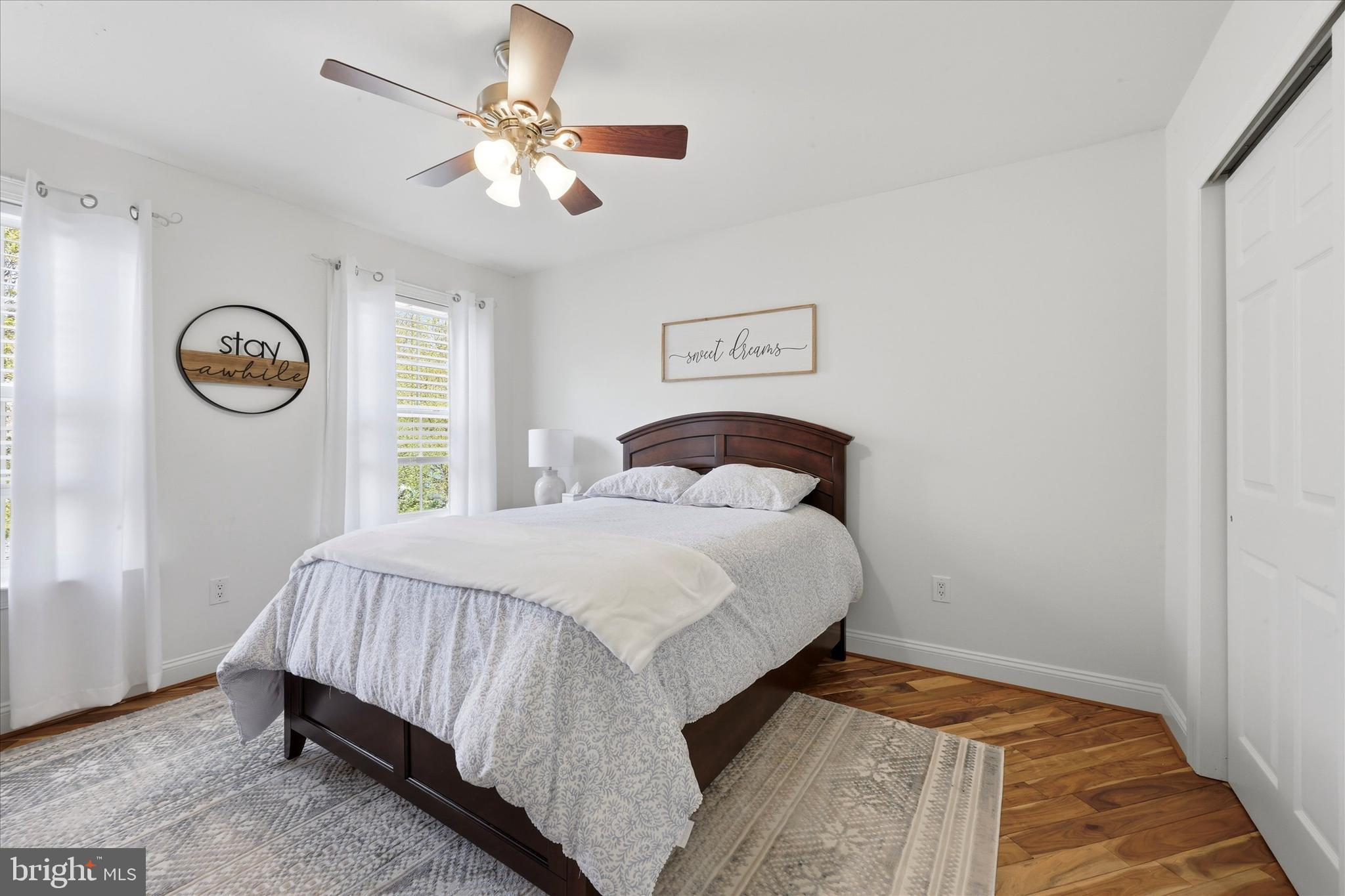 WOODLAND HOLW - Residential