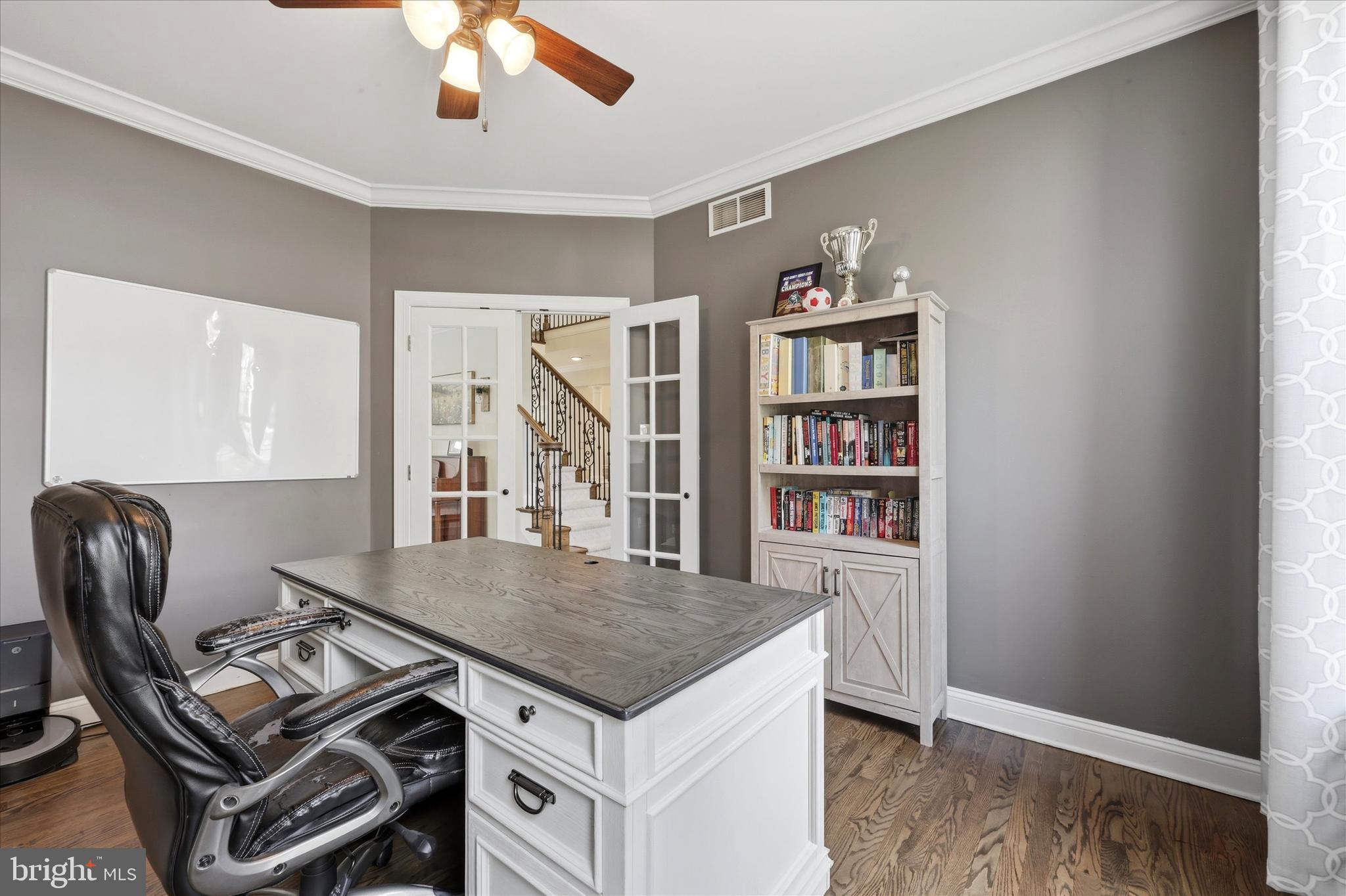 WOODLAND HOLW - Residential