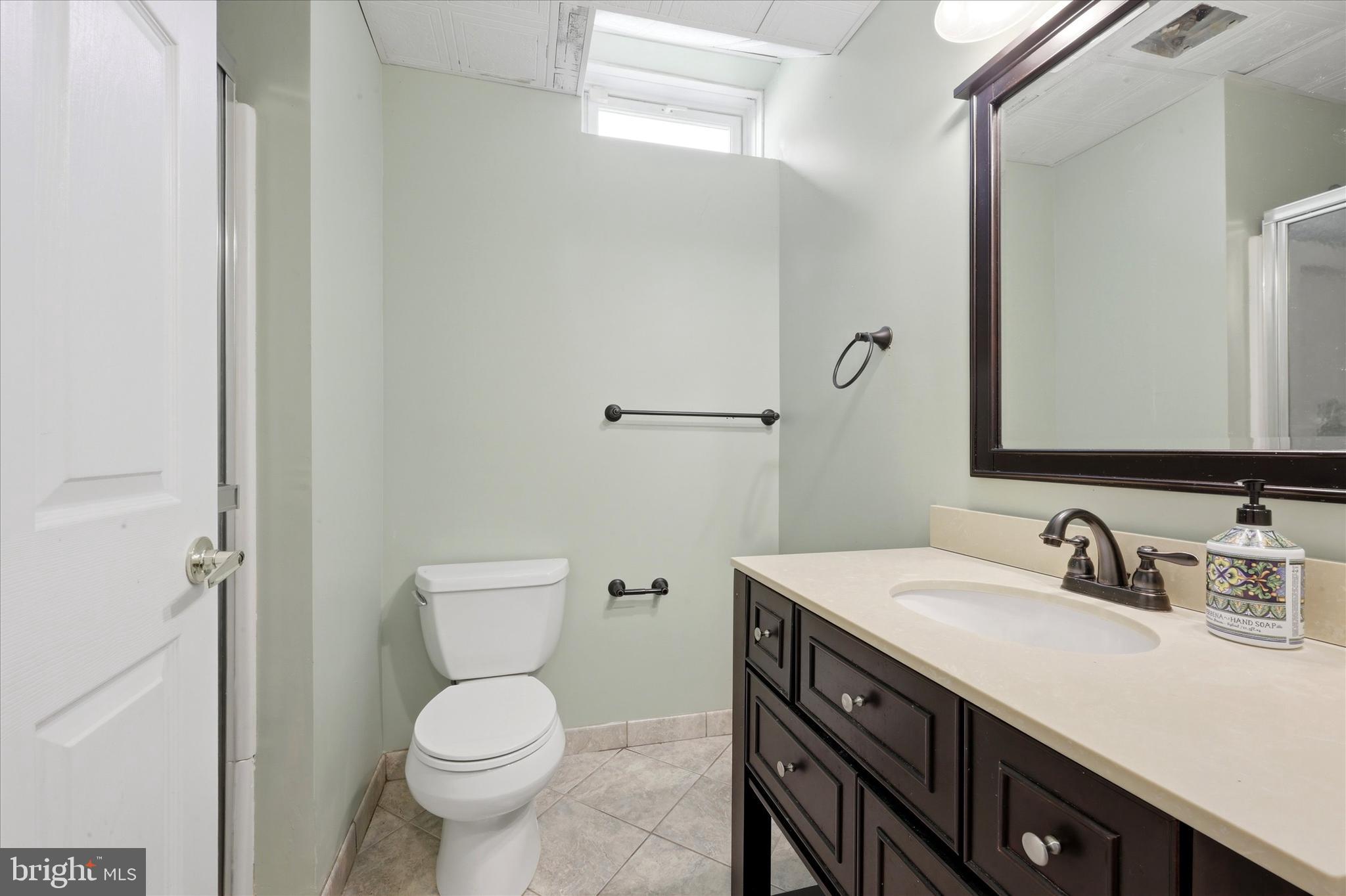 WOODLAND HOLW - Residential