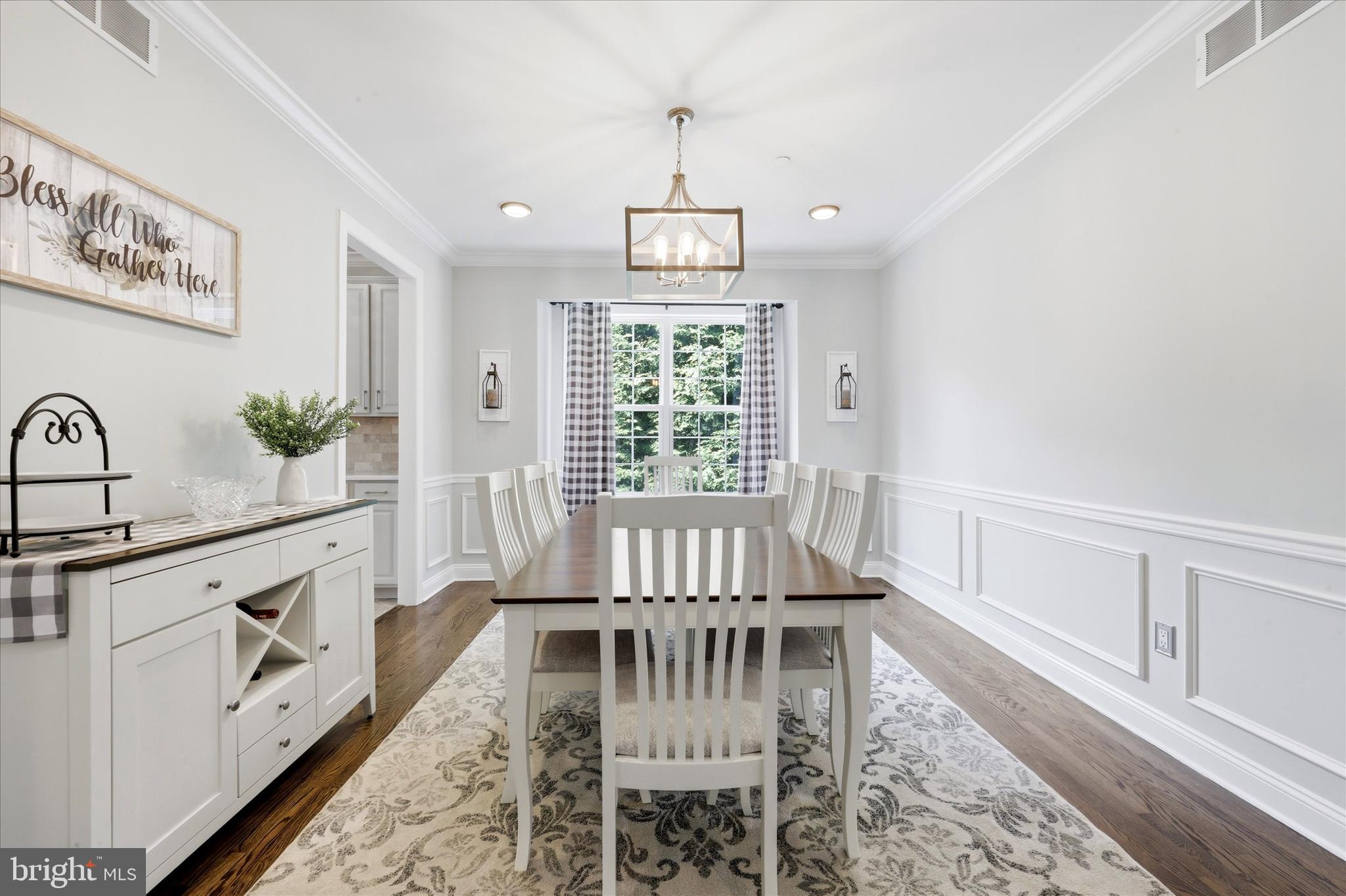 WOODLAND HOLW - Residential