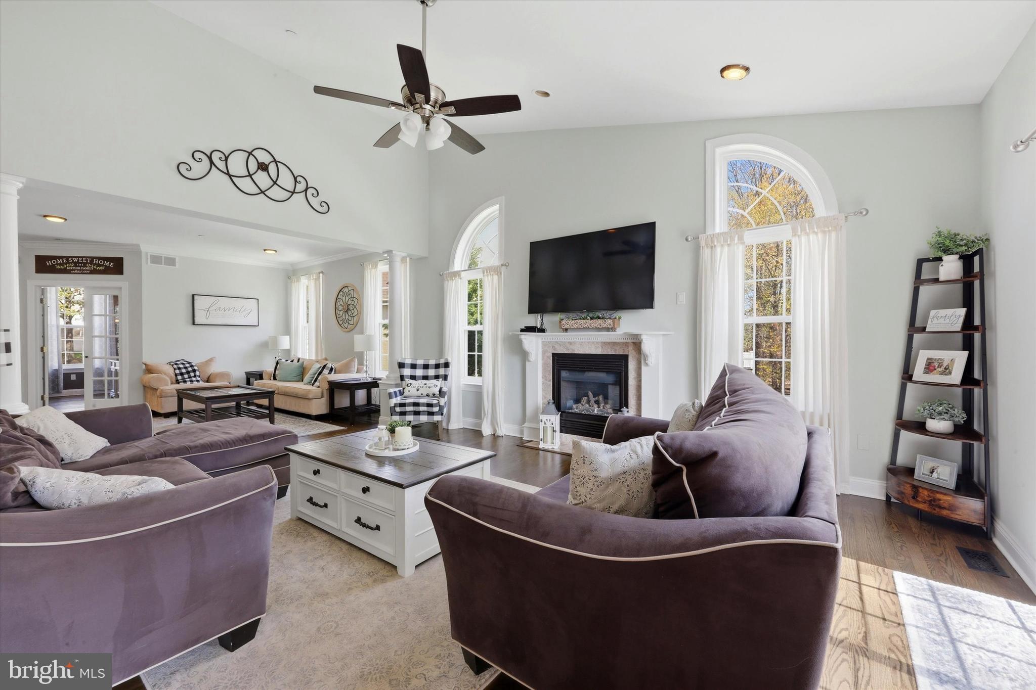 WOODLAND HOLW - Residential