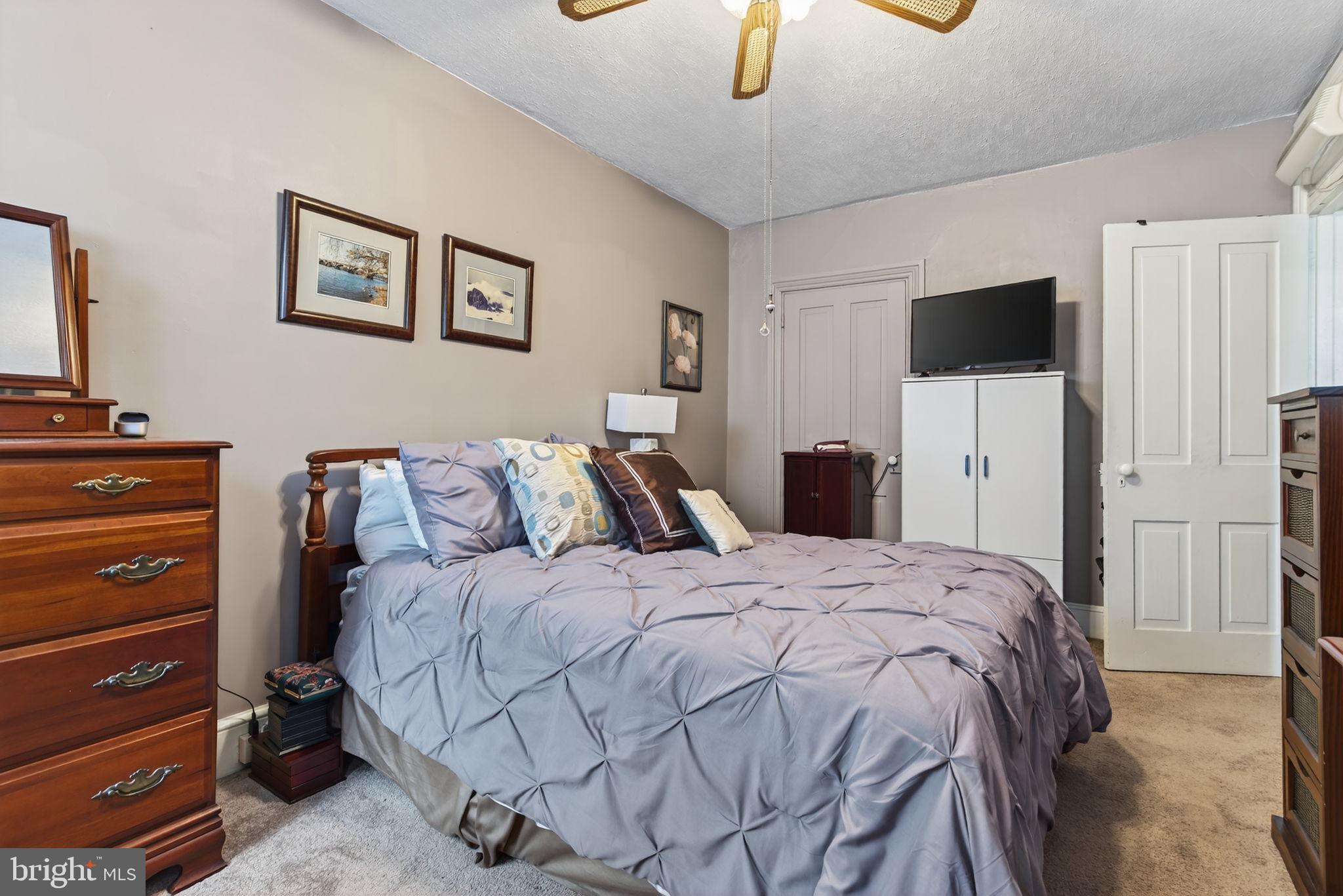 COLUMBIA - Residential