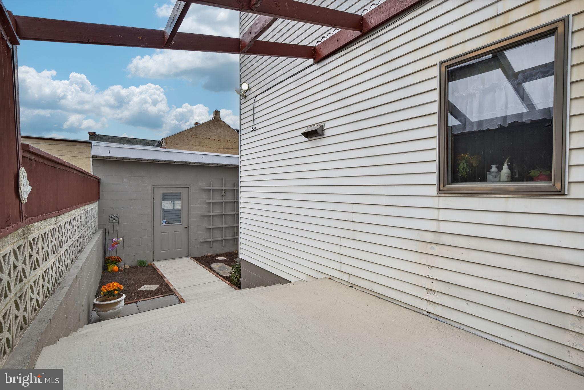 COLUMBIA - Residential