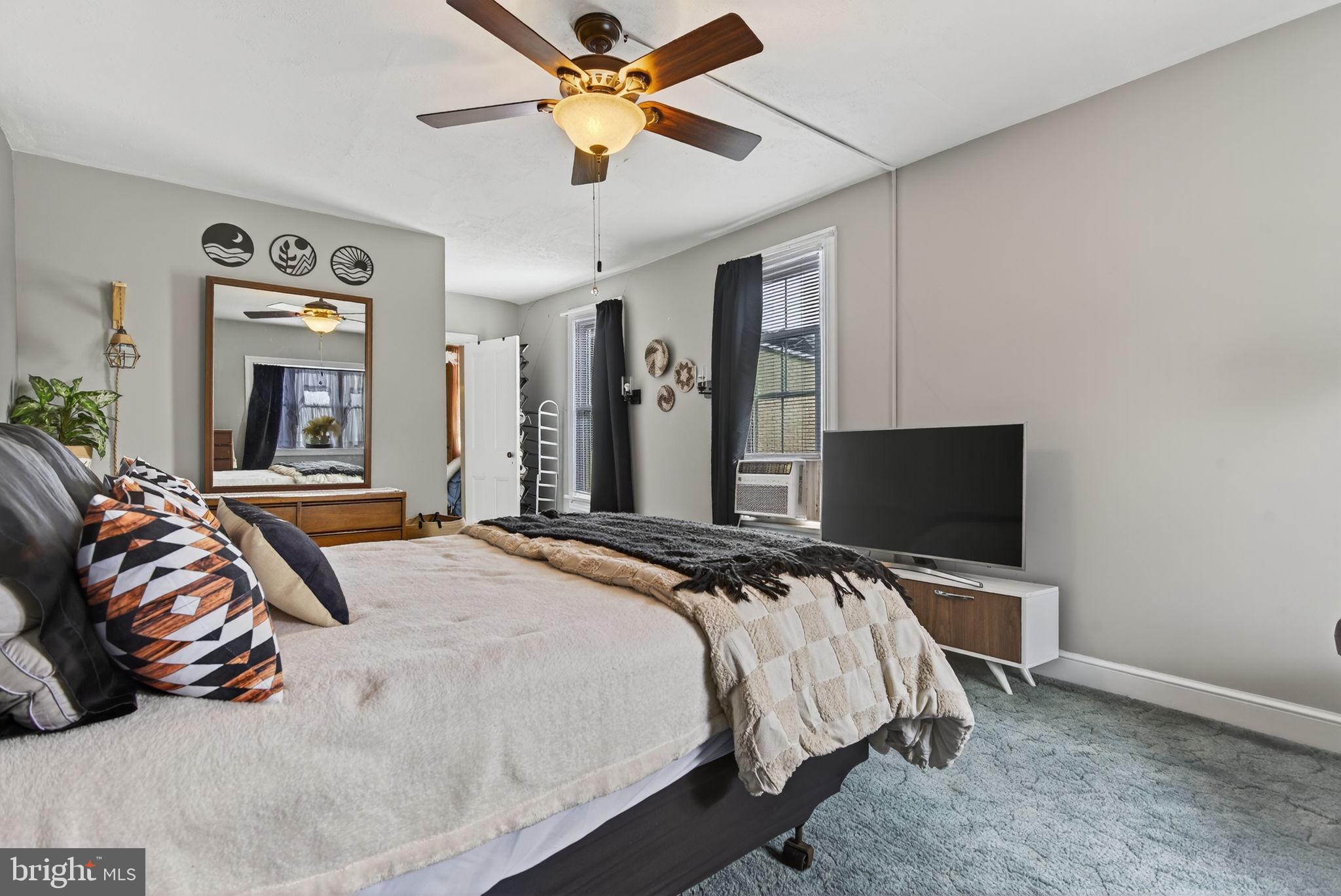 COLUMBIA - Residential