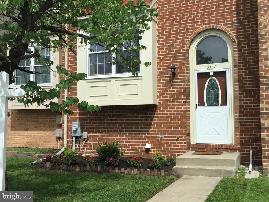 Great Stoney Beach townhome with water view. Home features 3 bedrooms, 2.5 baths, large open  living room/ dining room with a pass thru window to upgraded kitchen with granite. Large deck with water view off of dining/ living area. Lower level has finished family/recreation room with french doors leading to patio under deck. Separate laundry and plenty of storage.