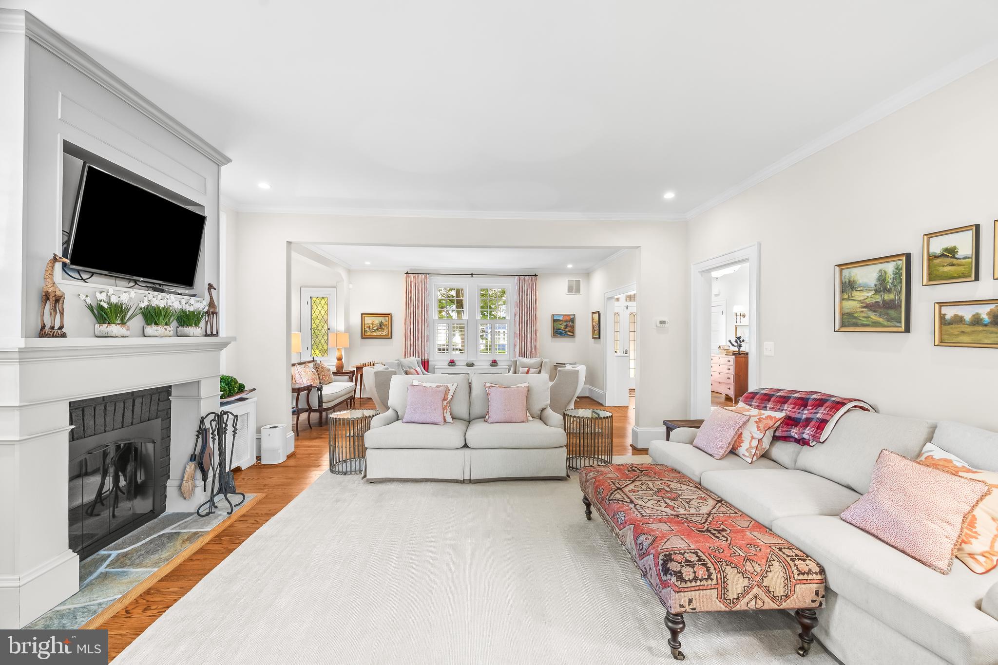 ROLAND PARK - Residential