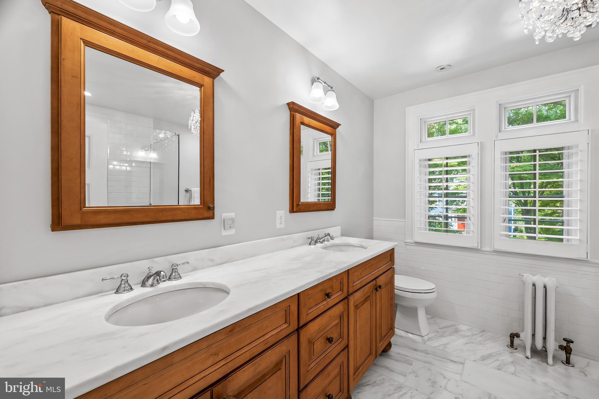 ROLAND PARK - Residential