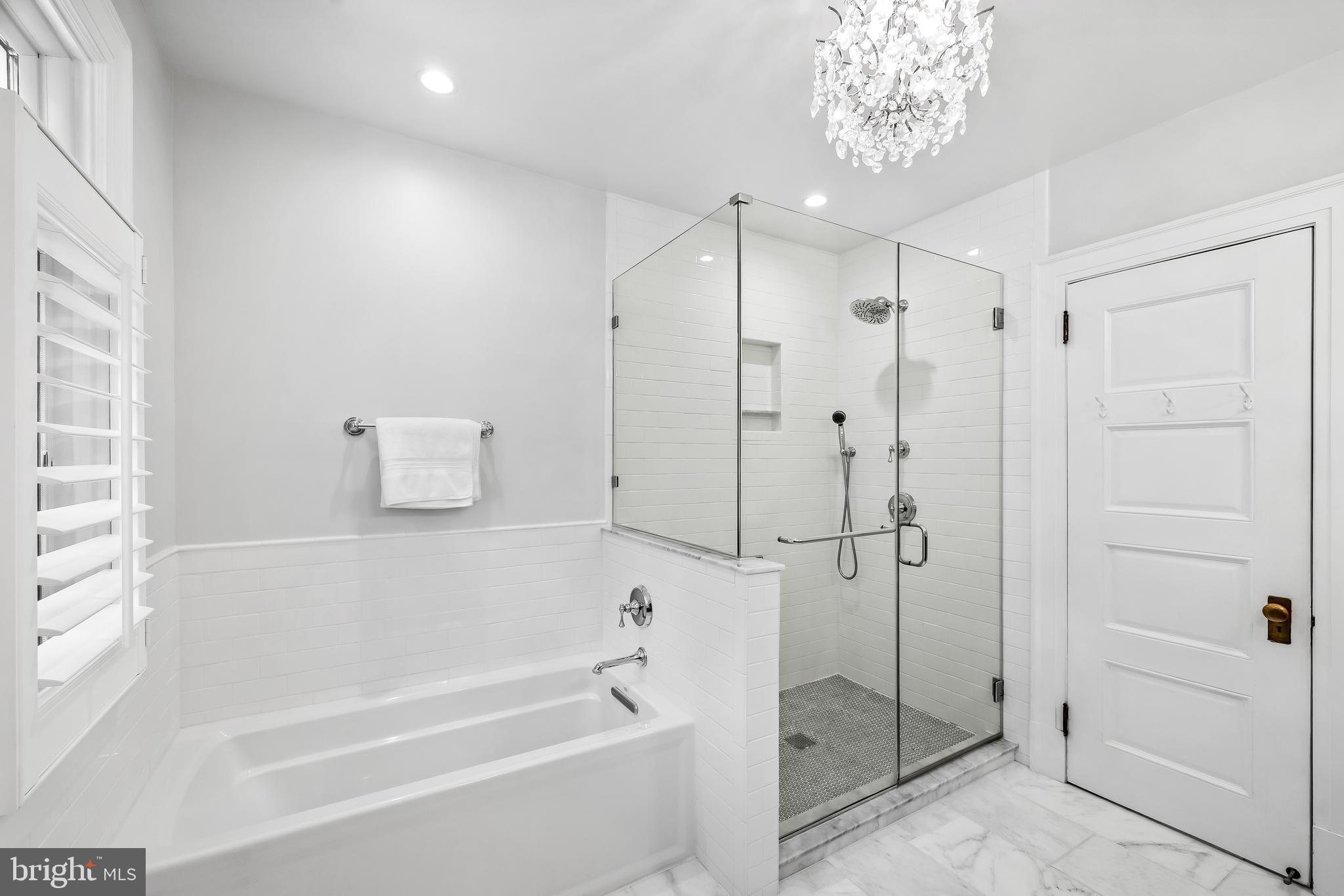 ROLAND PARK - Residential