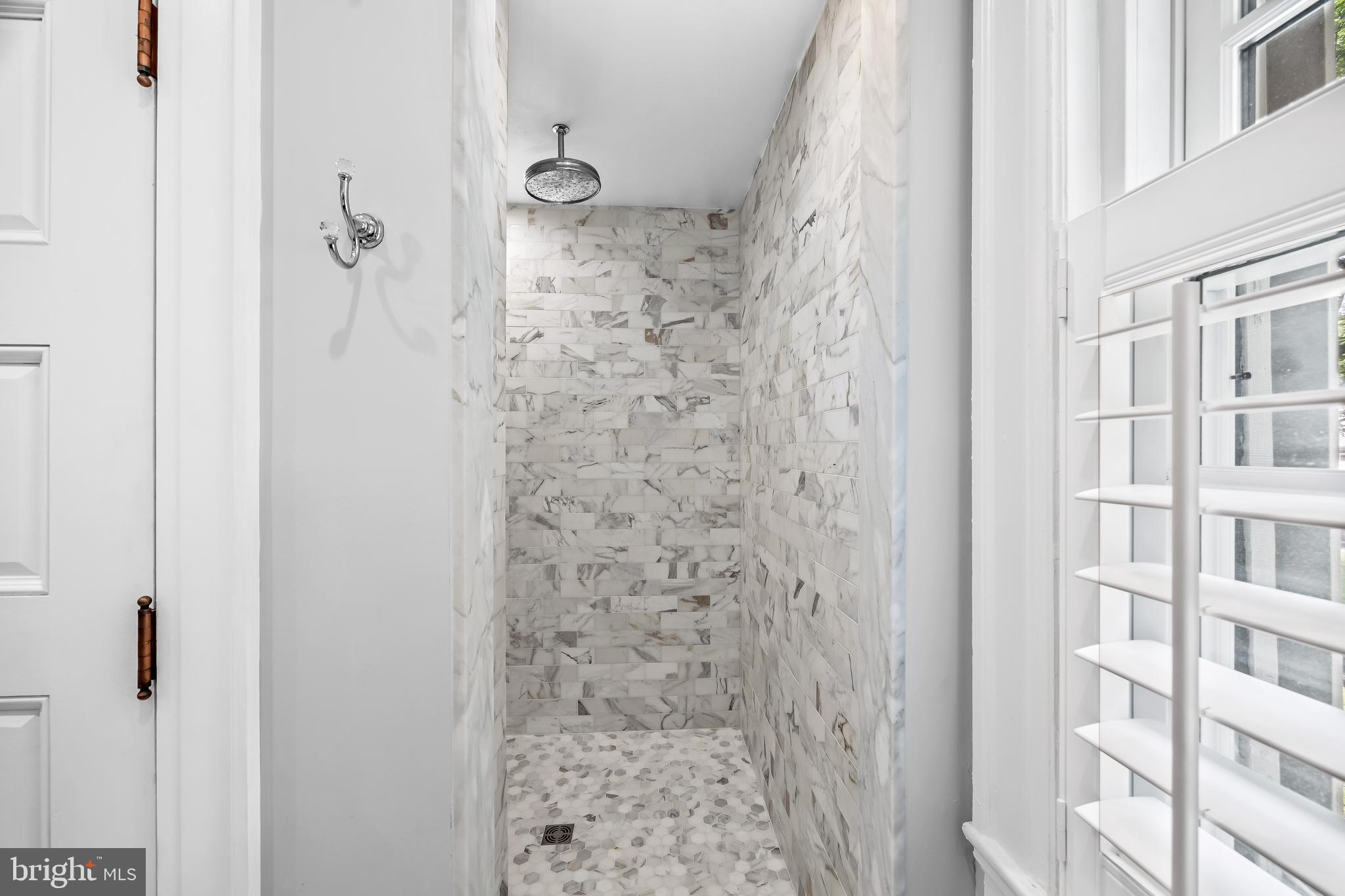 ROLAND PARK - Residential