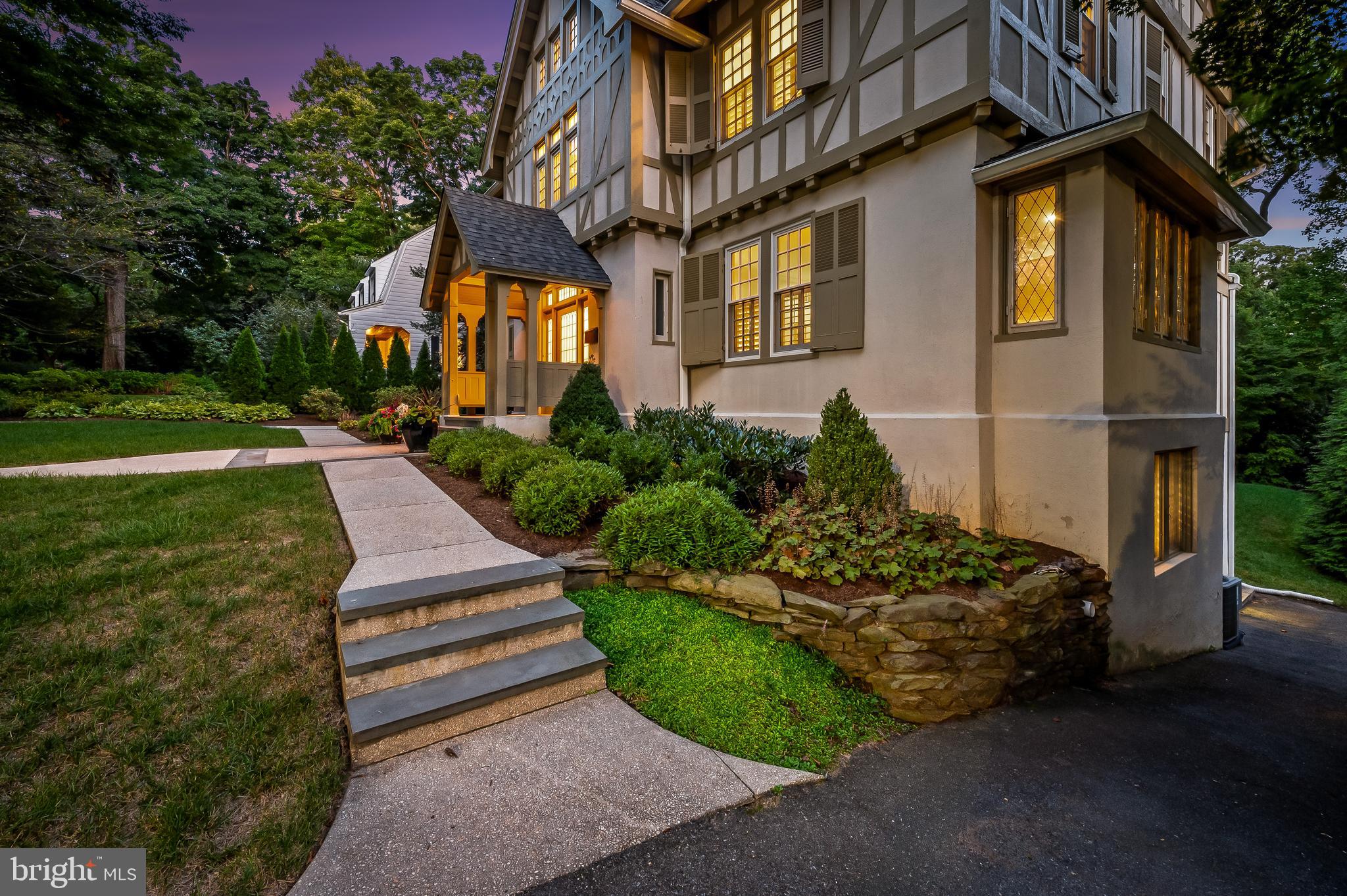ROLAND PARK - Residential