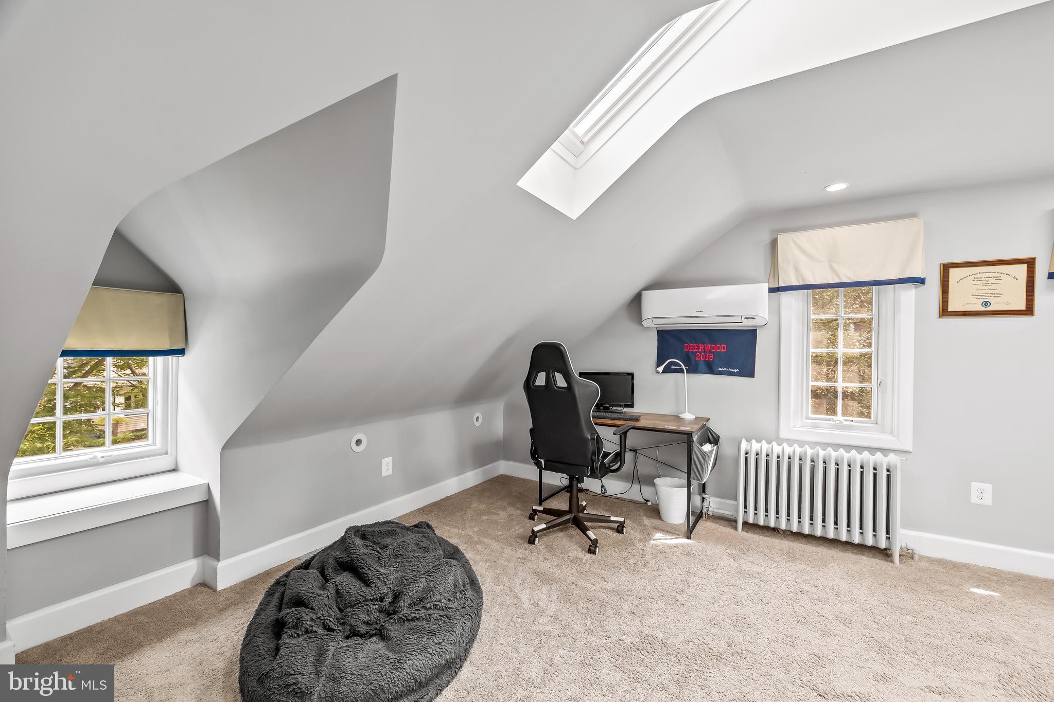 ROLAND PARK - Residential