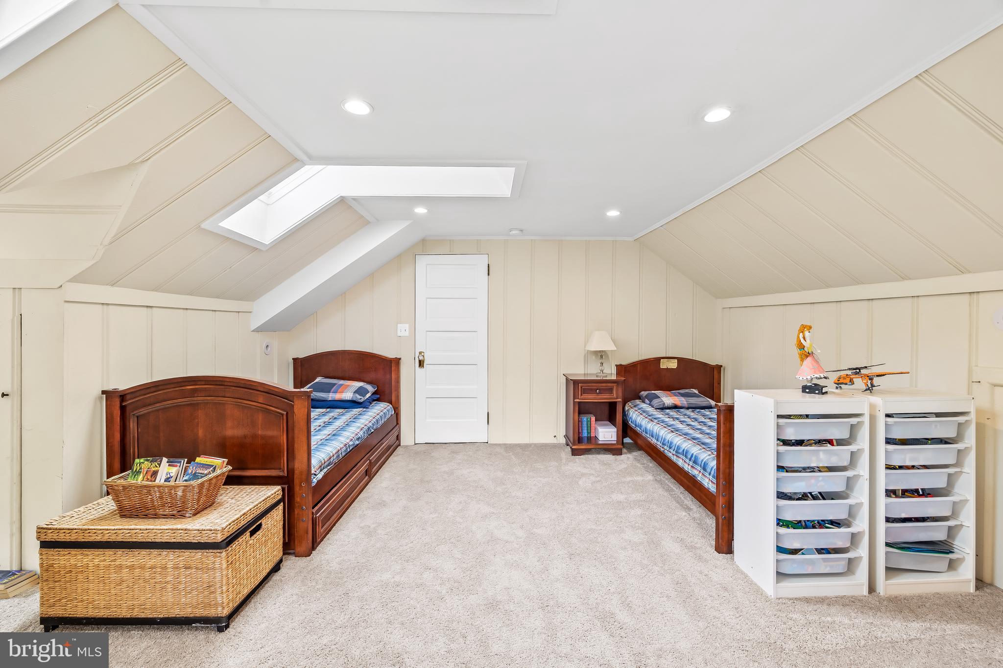 ROLAND PARK - Residential