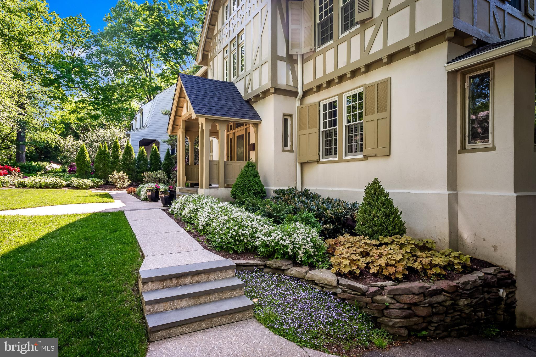 ROLAND PARK - Residential