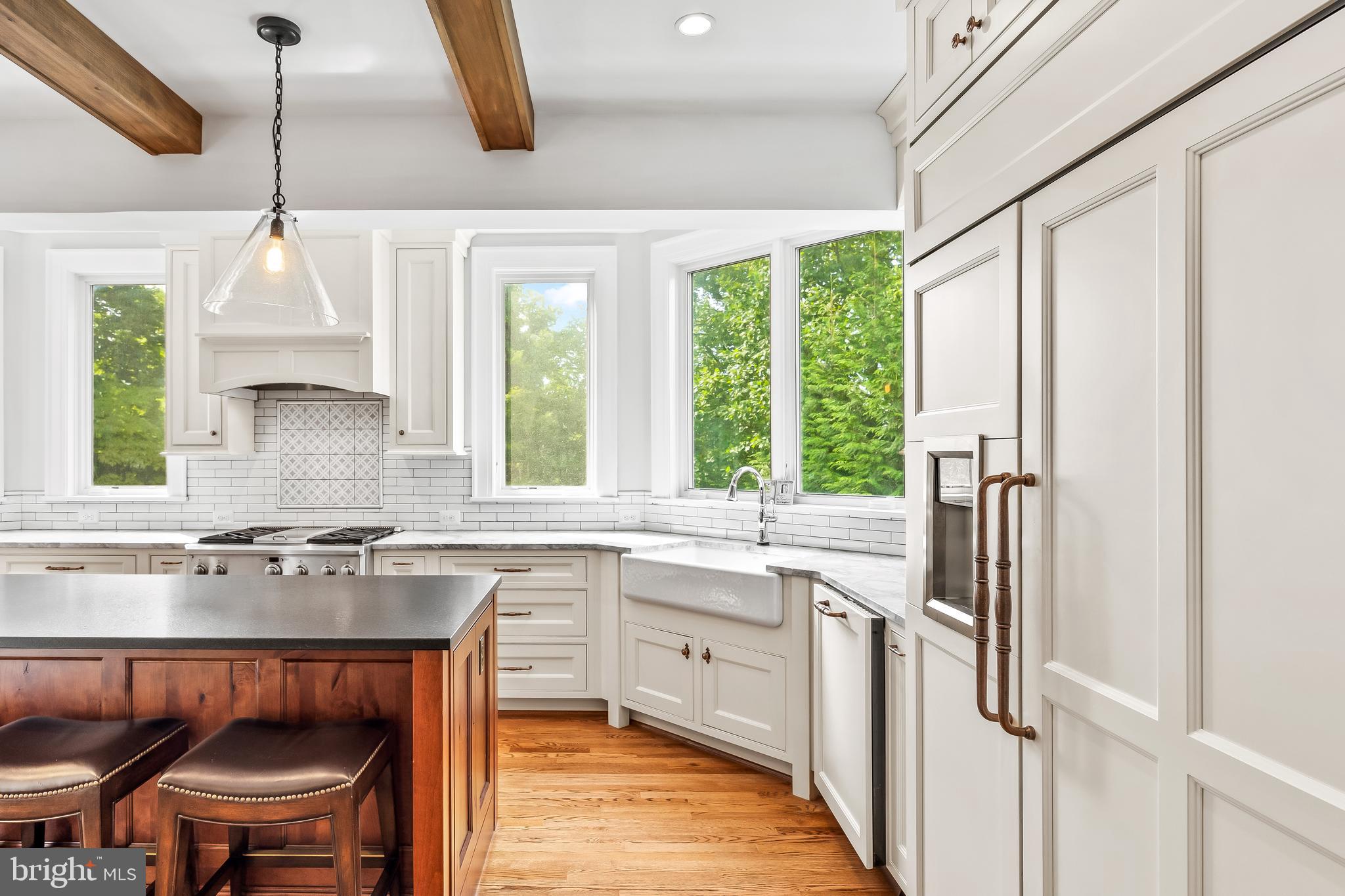 ROLAND PARK - Residential