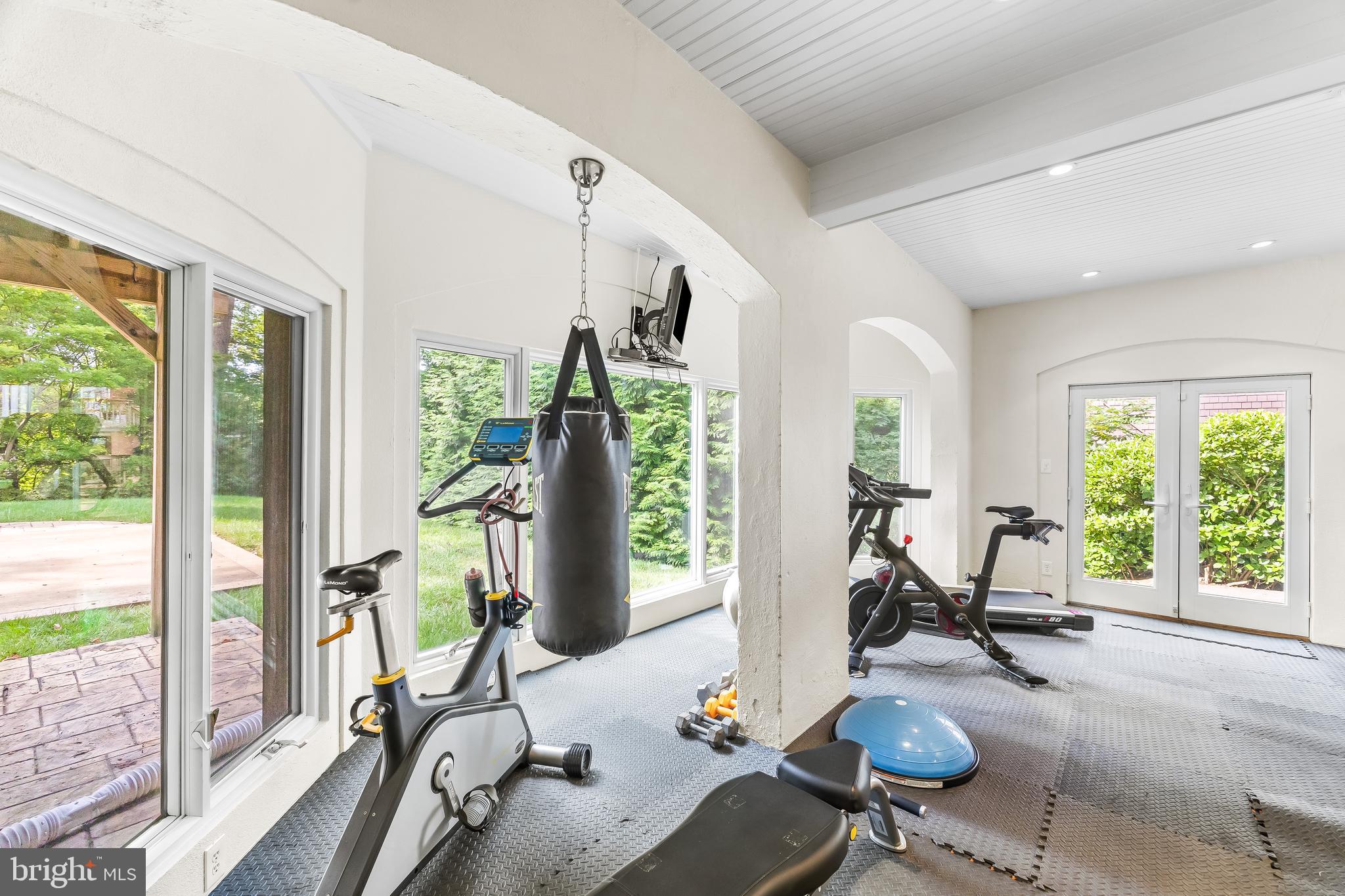 ROLAND PARK - Residential